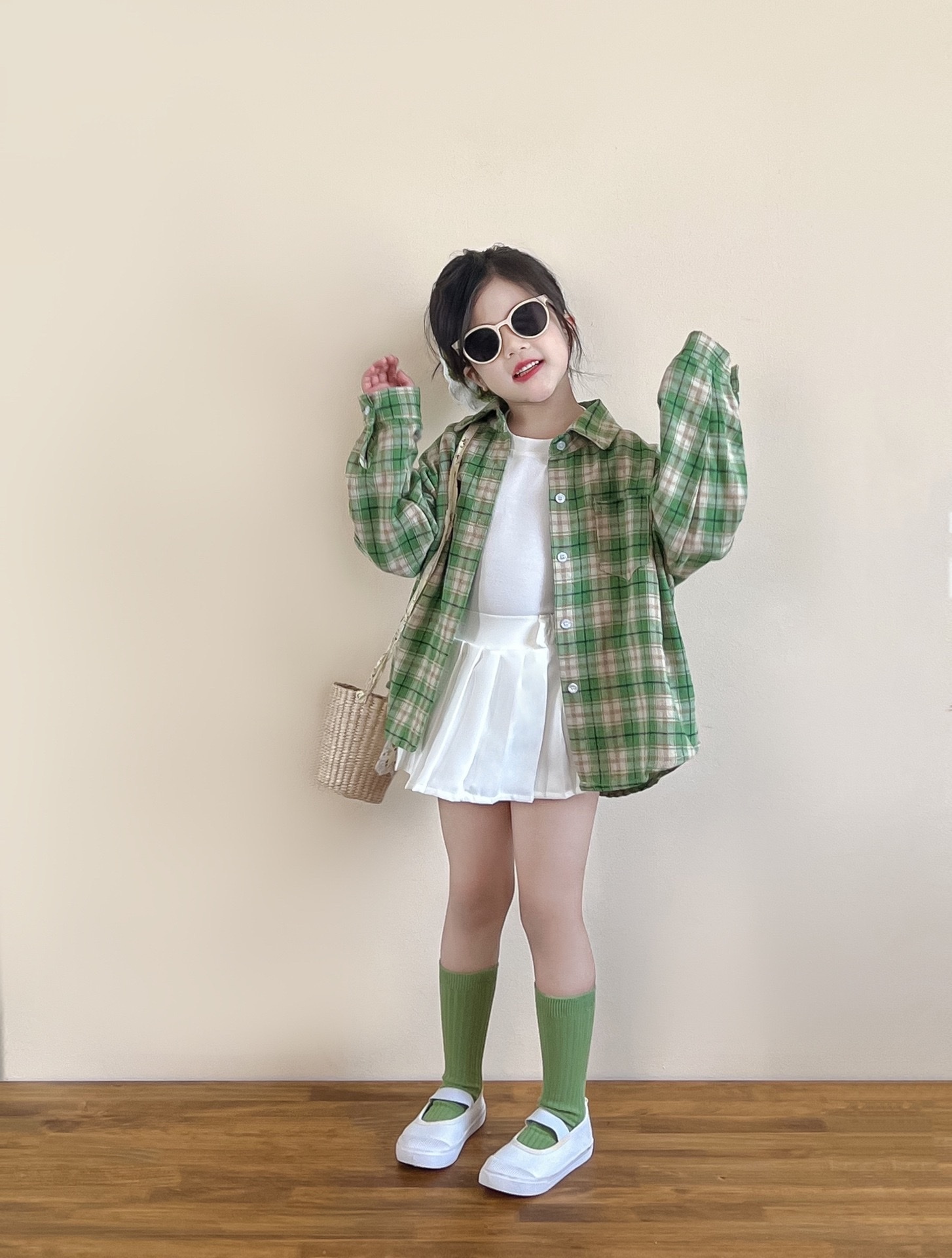 清新綠格子磨毛襯衫/白色百褶裙套裝