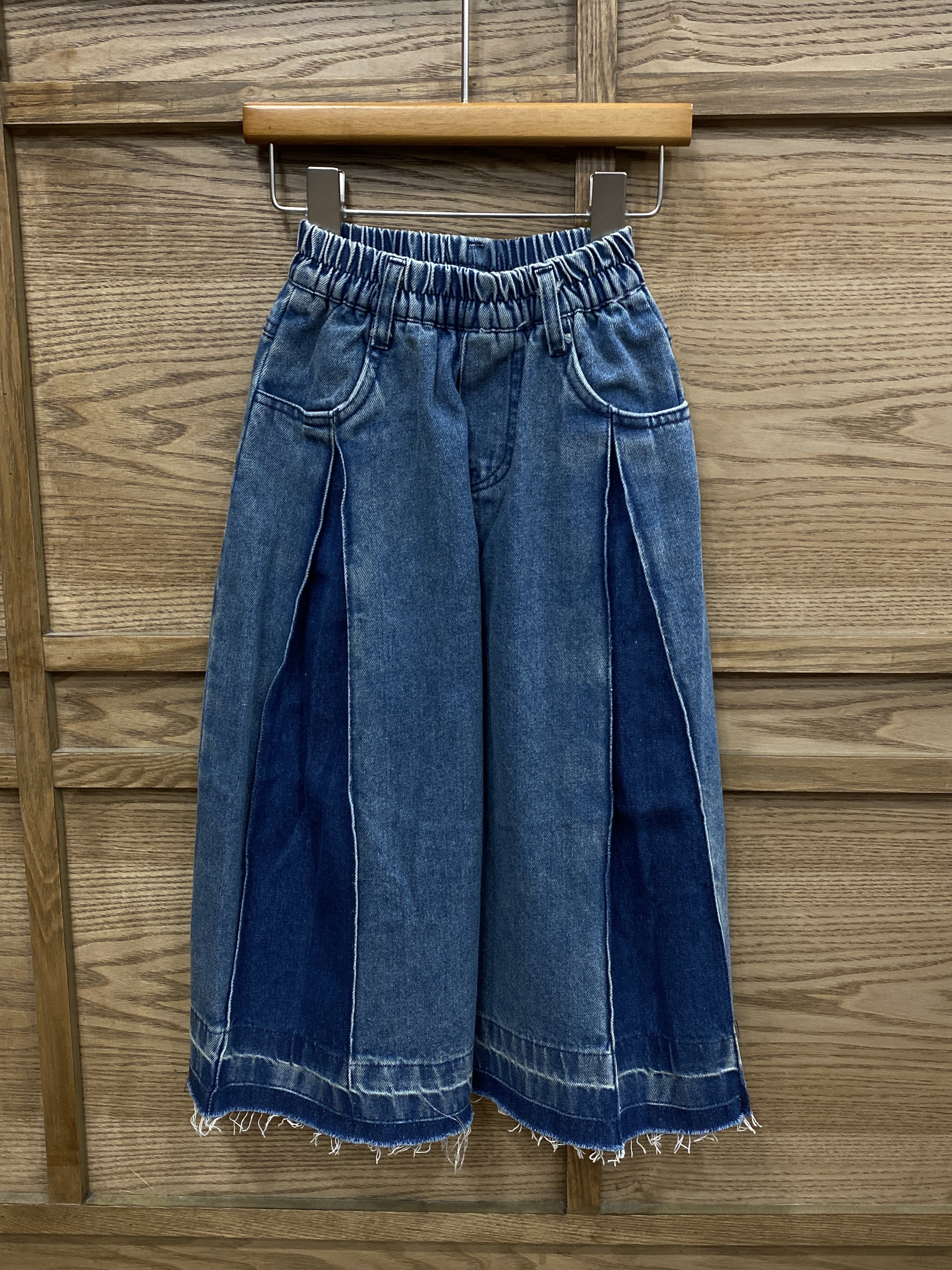 A03085拼色設計牛仔褲