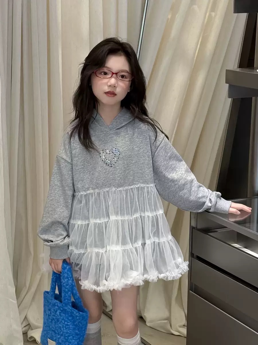 個性愛心連帽拼紗上衣