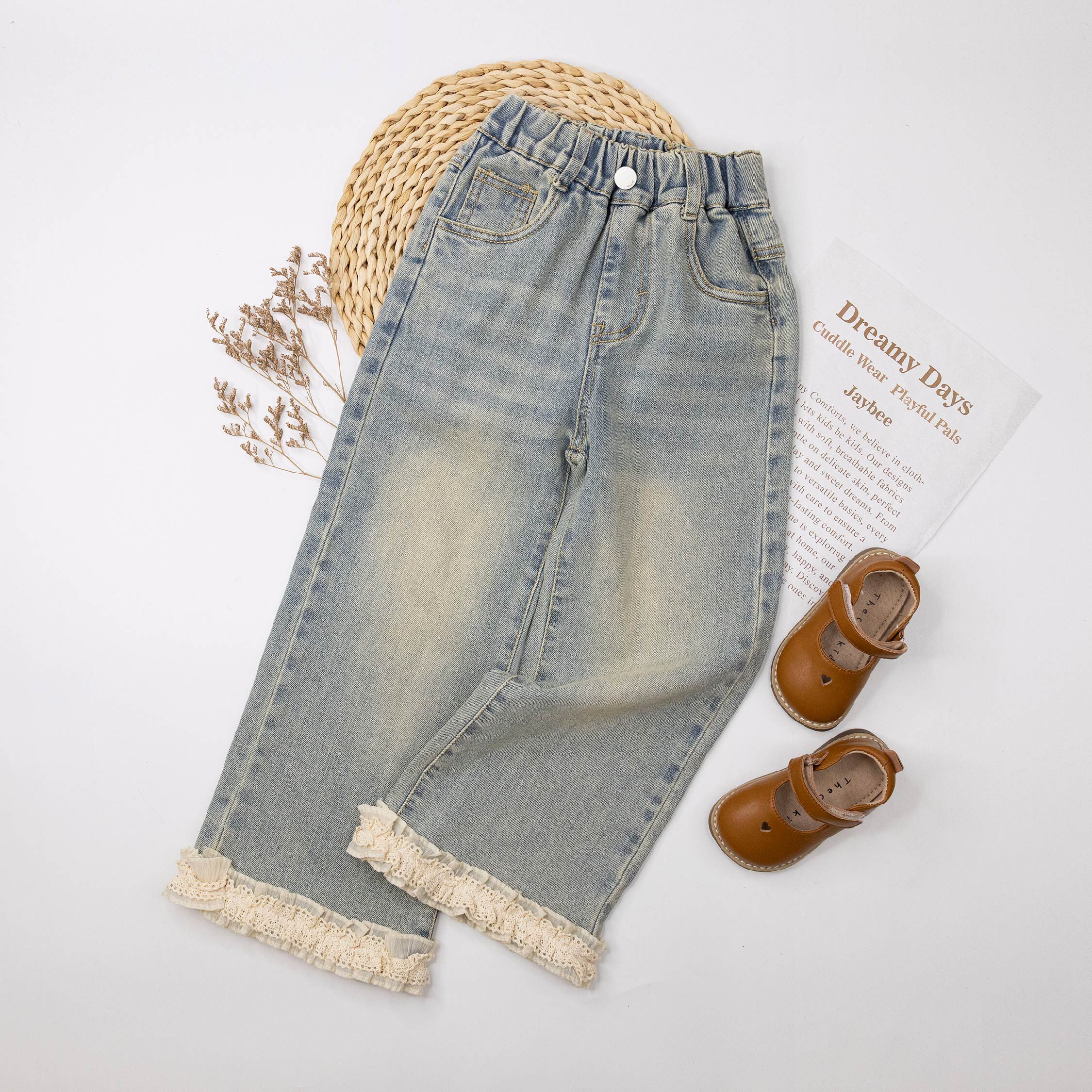 【H55177】氣質布蕾絲荷葉滾邊牛仔褲