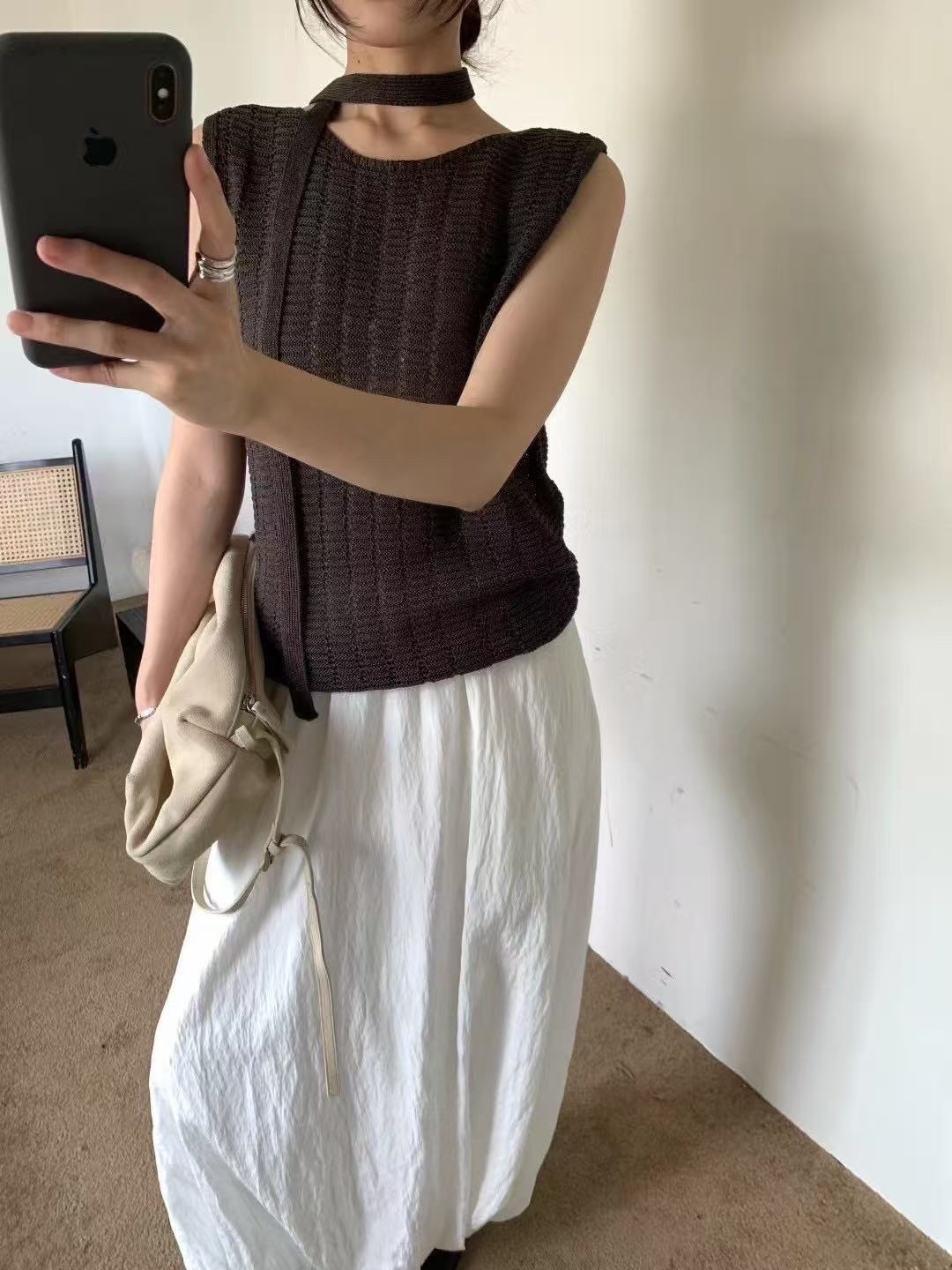 1903 鏤空圓領背心附飄帶