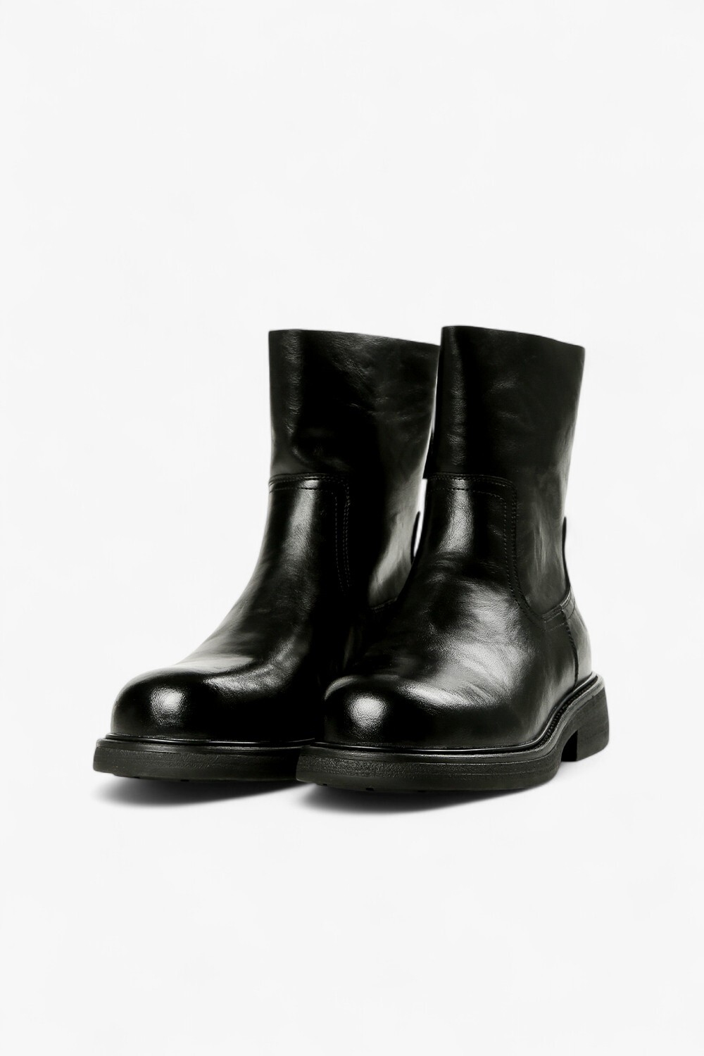 Panel 極簡雕塑感短靴