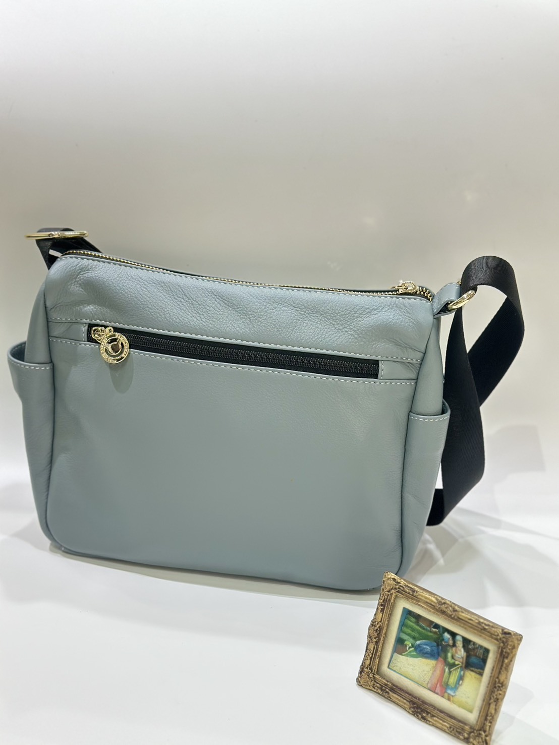 天空藍GOODS真皮斜背女包