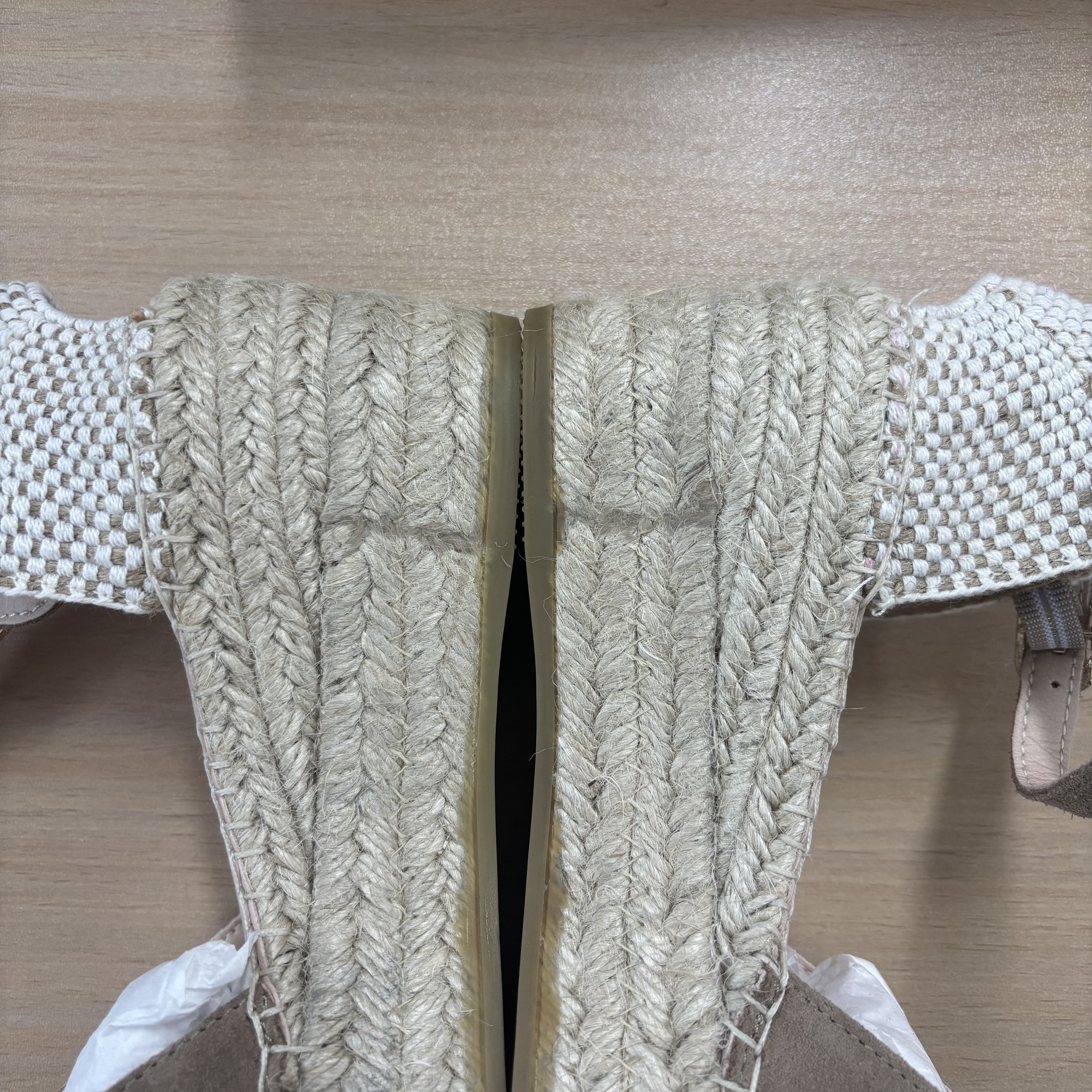 1MC0621-156 (Defect) MACARENA Java 62VI Taupe #JAVA62VI-VITELINO-TAUPE (S-EU-E)