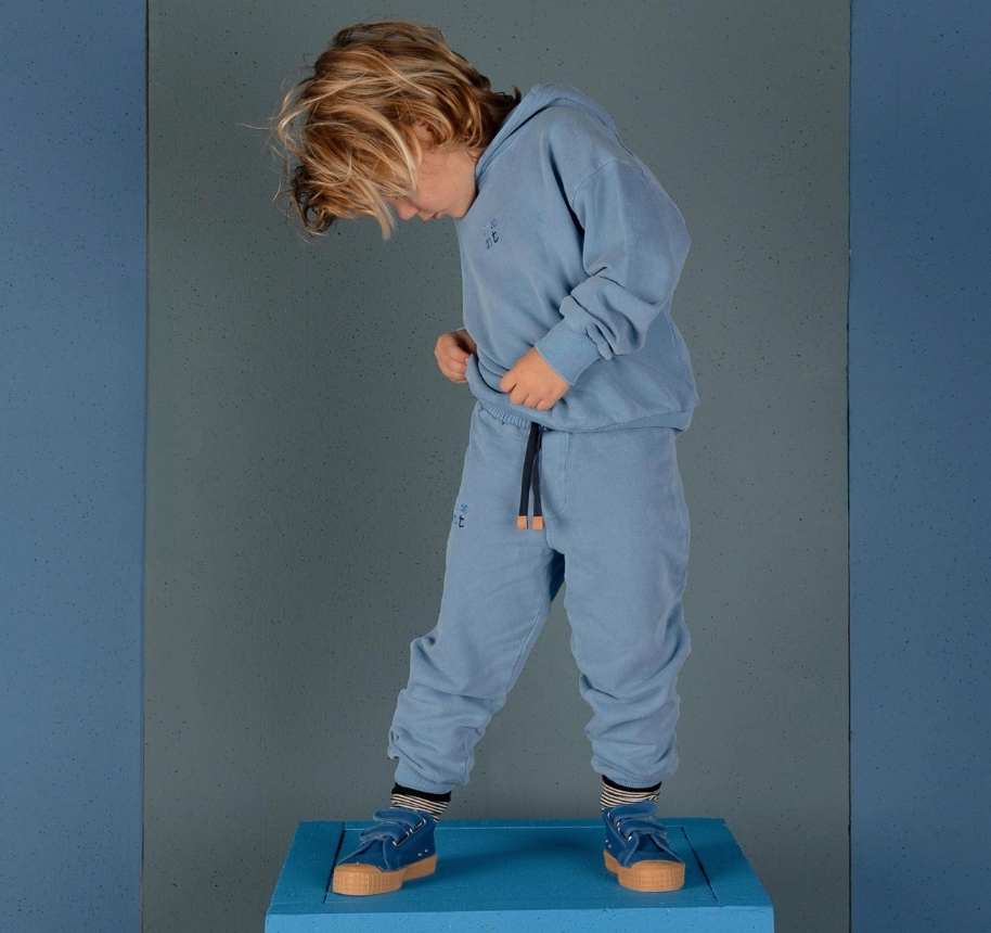 NIXNUT 綁帶刺繡字母束口褲 Cib Jogger Rain