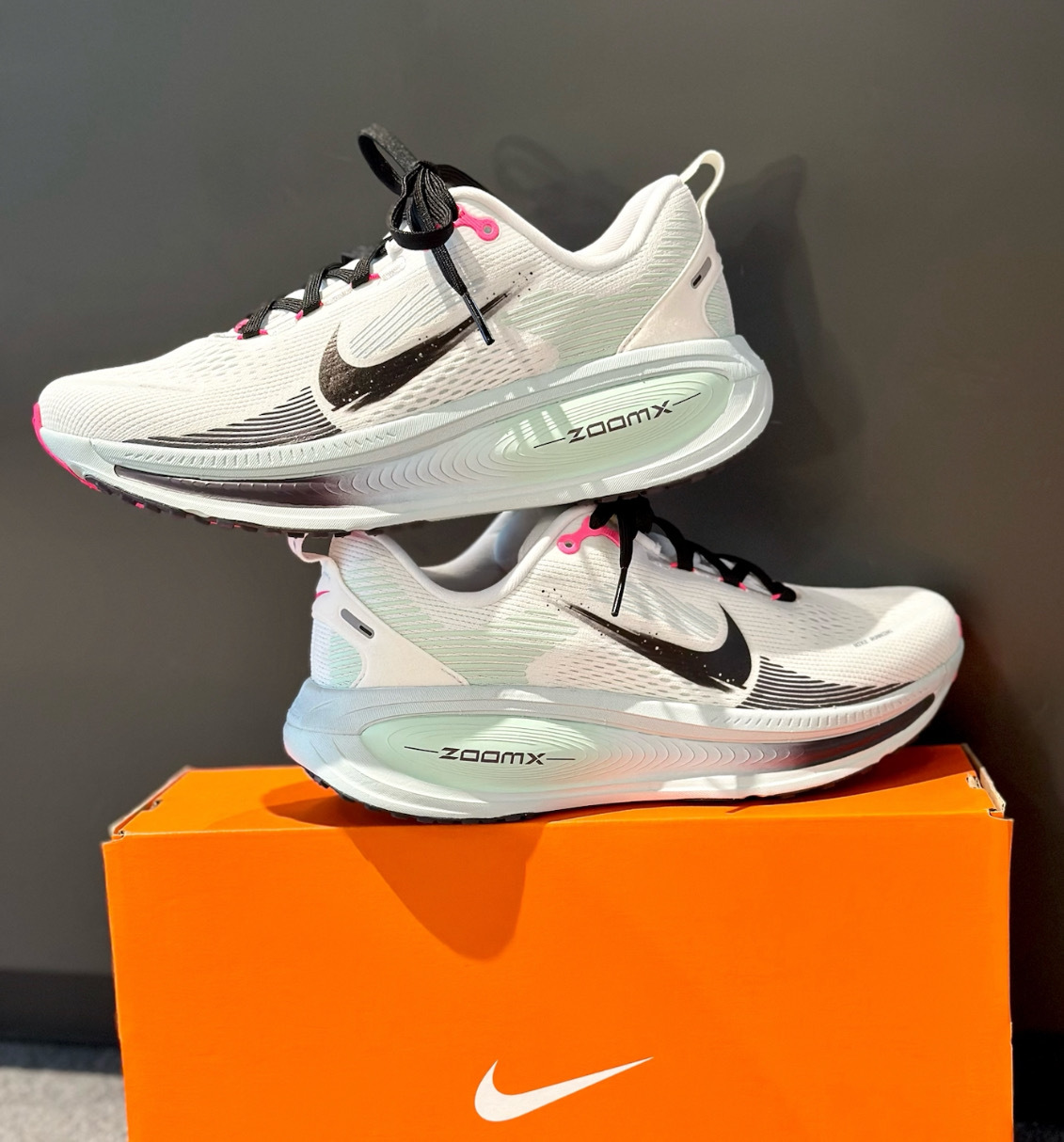 男鞋 NIKE ZOOMX VOMERO 18 薄荷綠 氣墊 緩震 透氣 慢跑 運動鞋【IM6676-104】