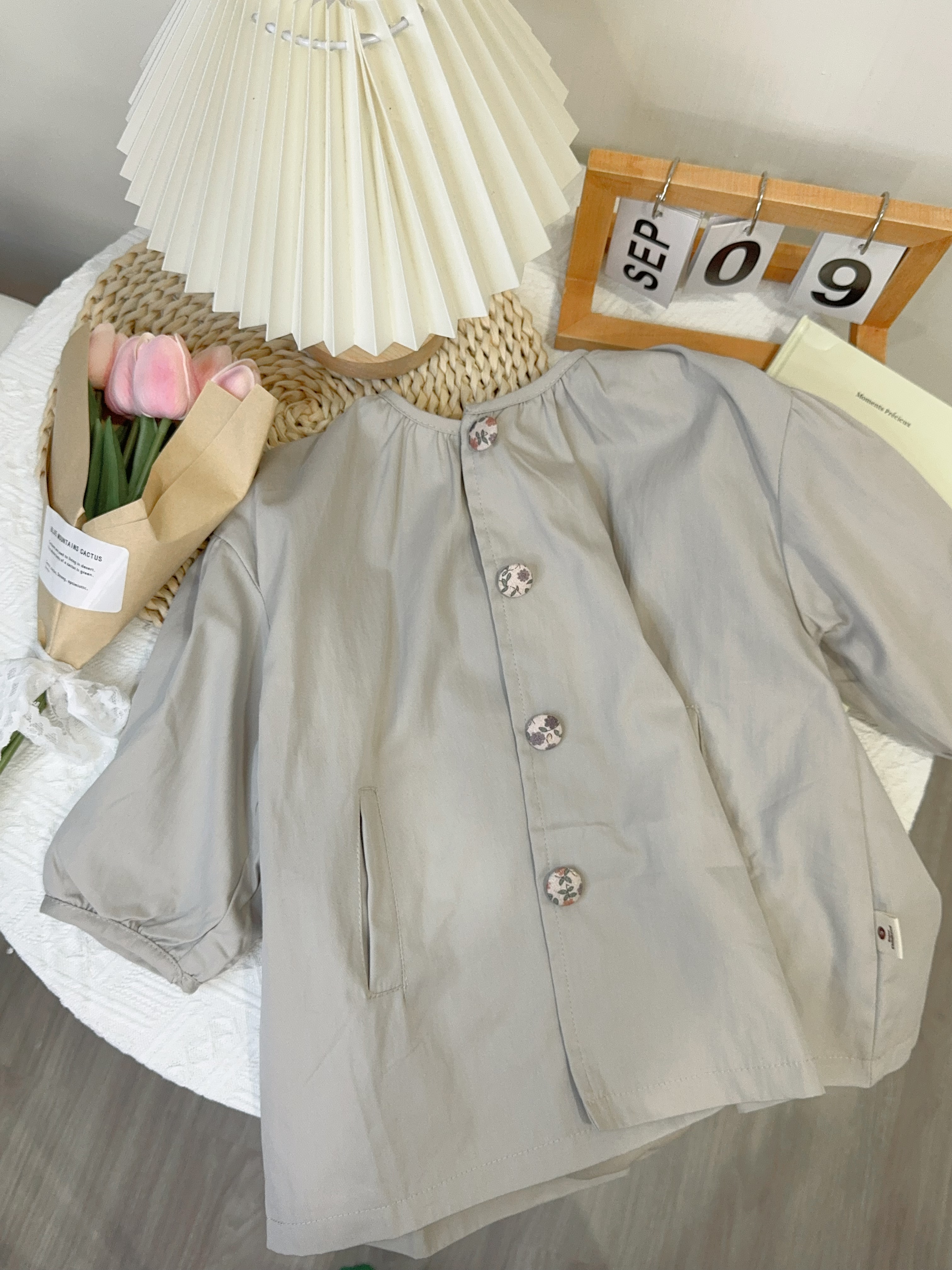 8183碎花風衣外套A04