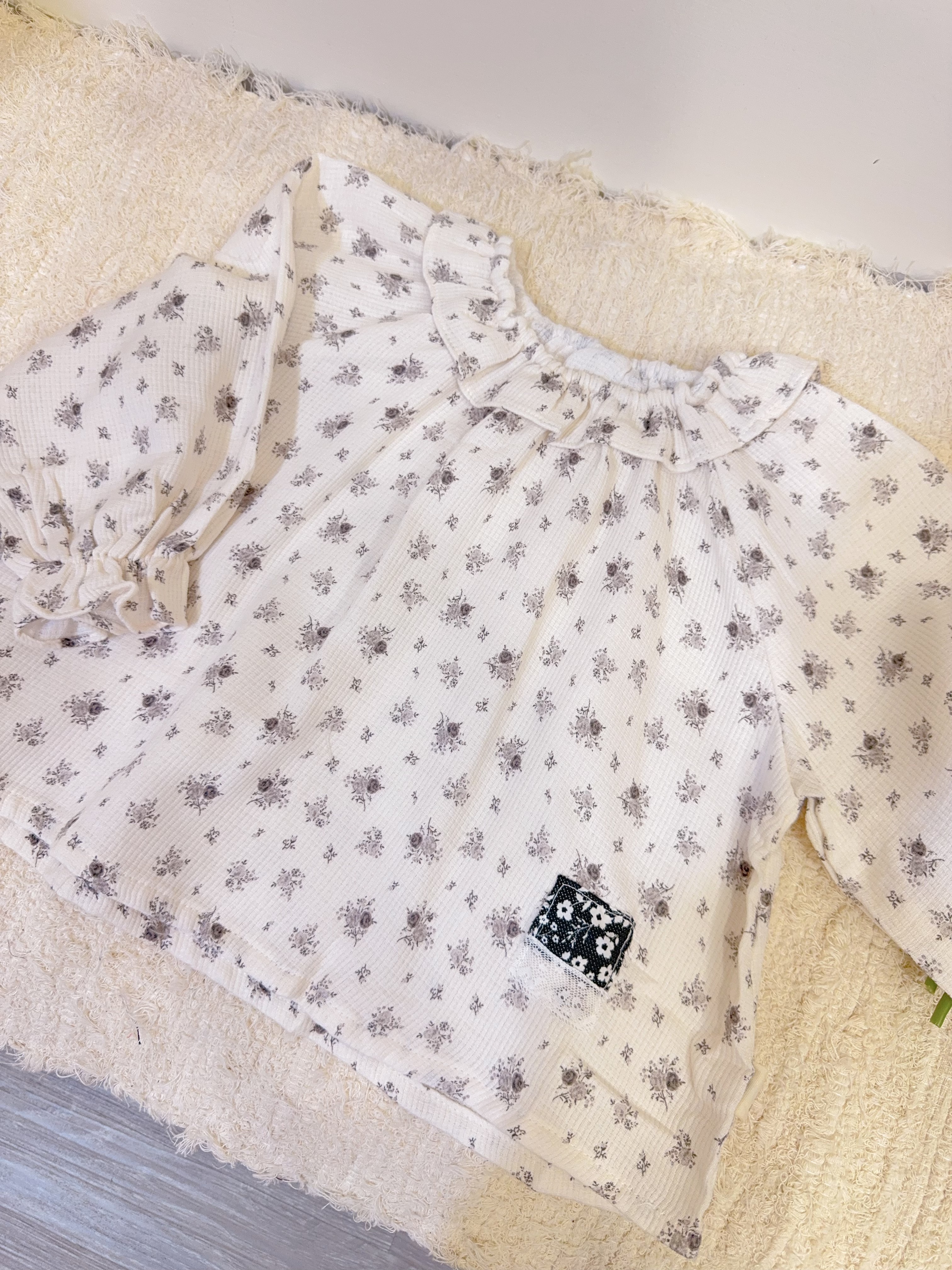 8193碎花圓領衣A03