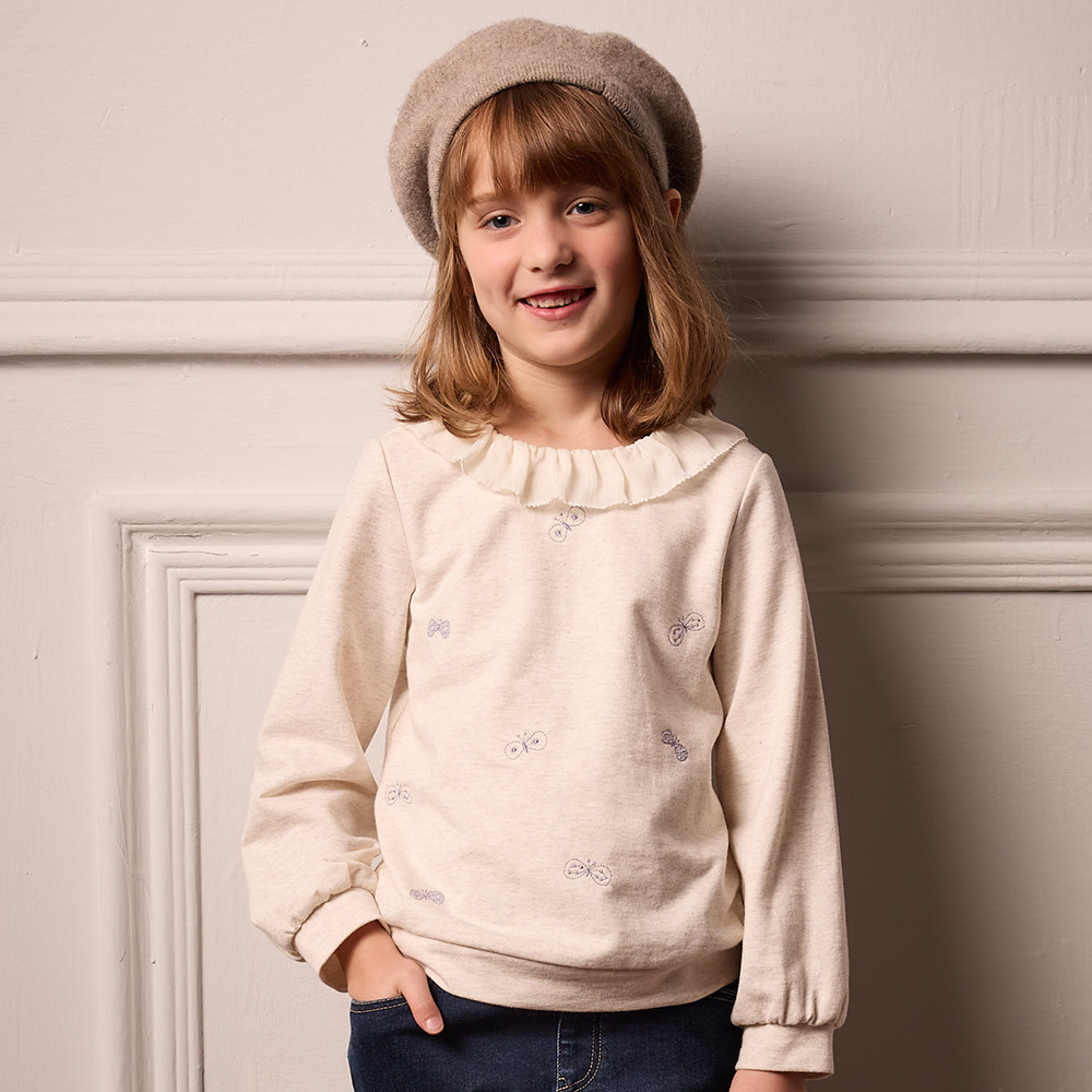 PIPPY 俏皮荷葉大圓翻領蝴蝶起舞長袖上衣 米