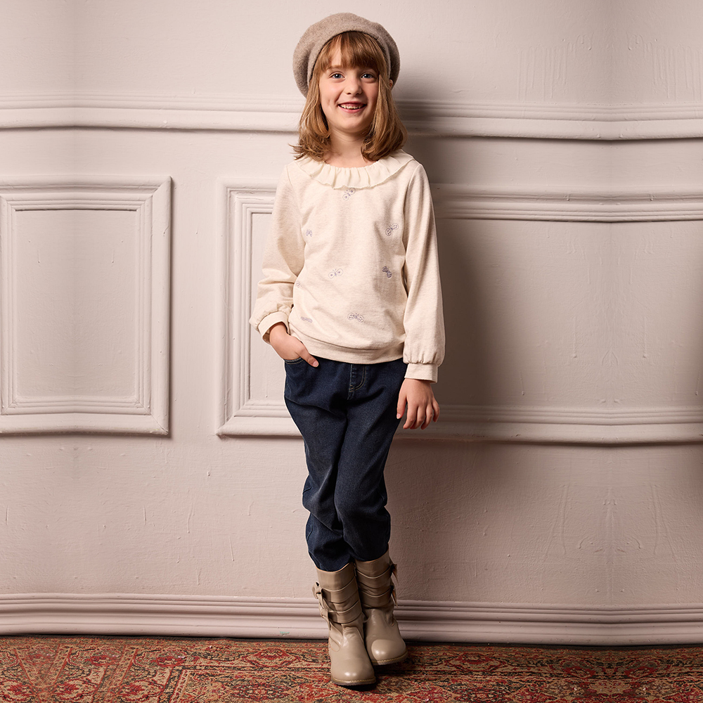 PIPPY 俏皮荷葉大圓翻領蝴蝶起舞長袖上衣 米