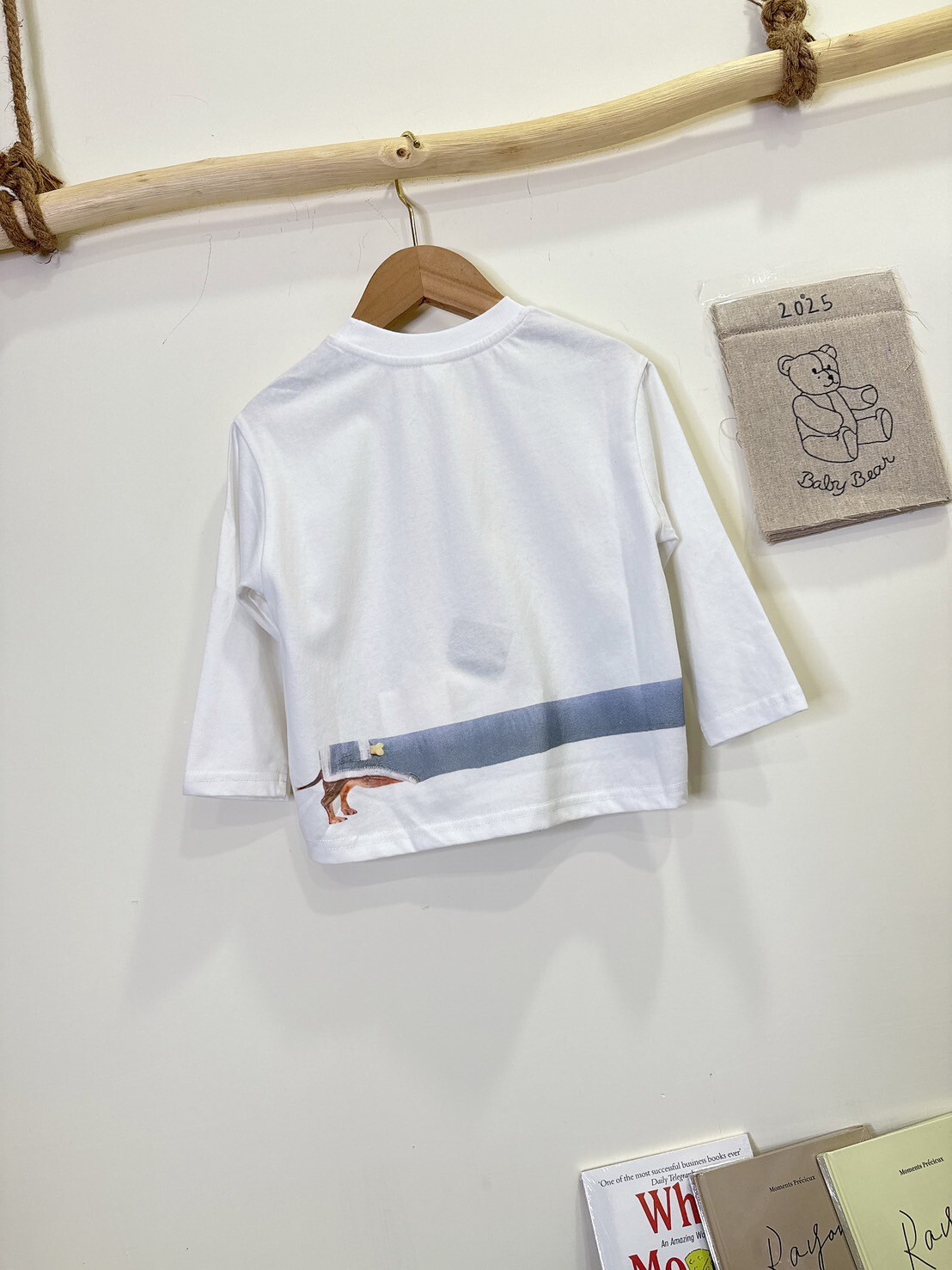 55081設計師家的那隻長臘腸狗A40