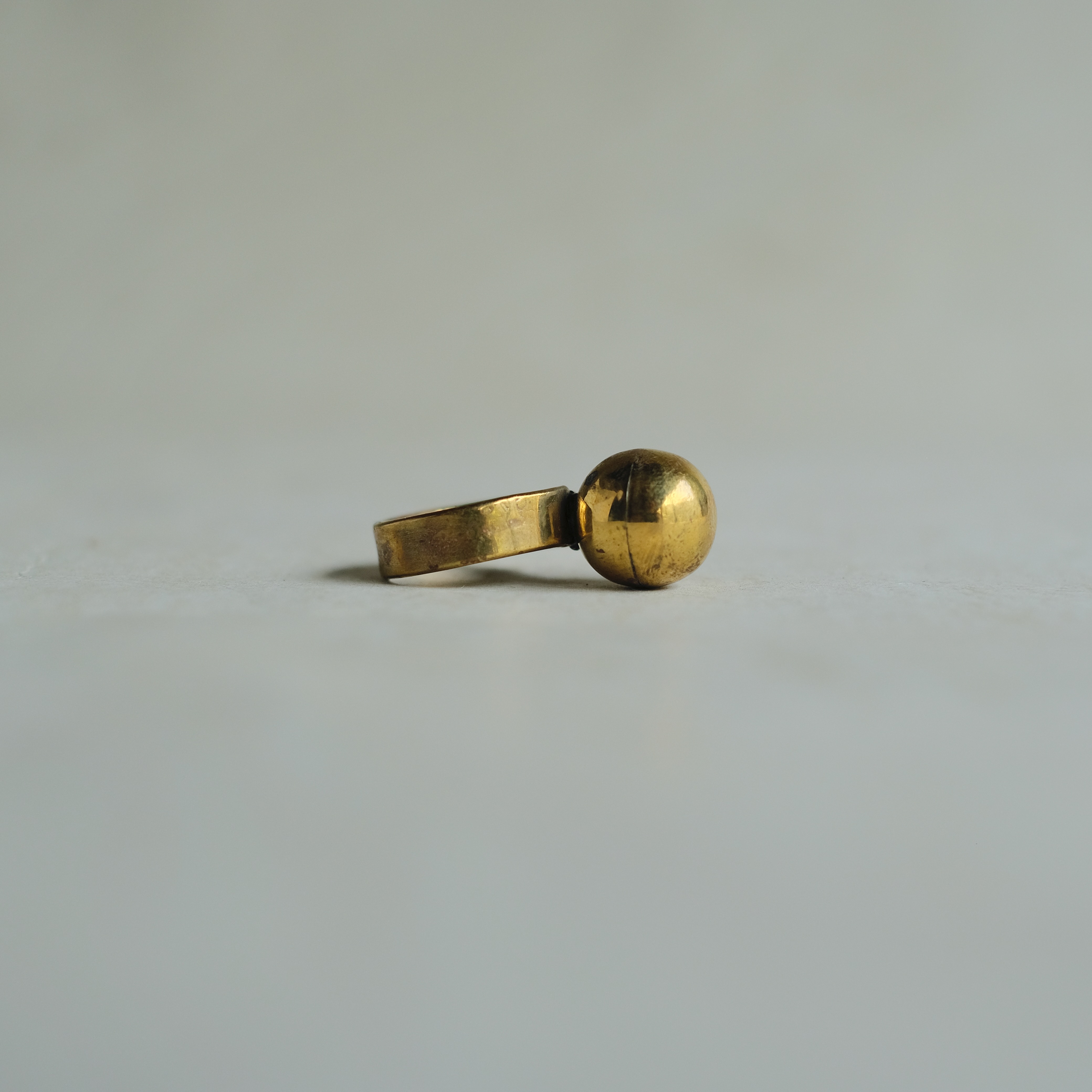 印度黃銅戒指 黃銅單球