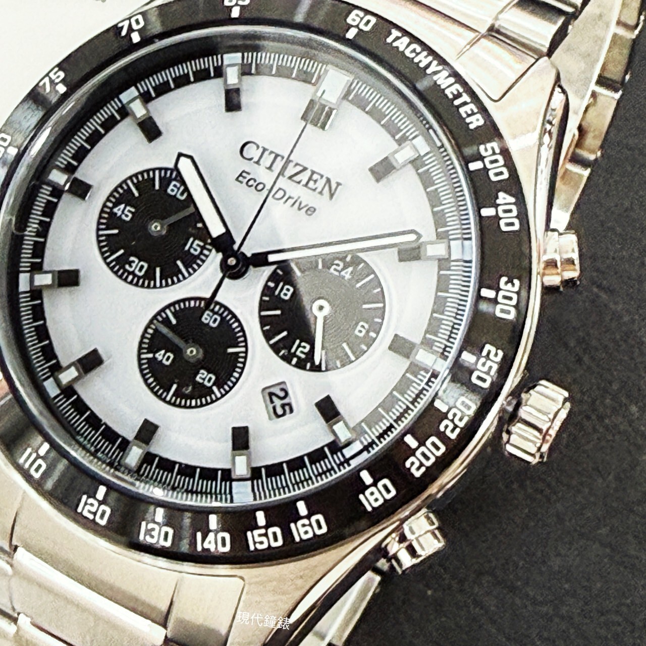 【CITIZEN 星辰】CHRONOGRAPH系列 黑白熊貓三眼計時腕錶CA4674-58A 43mm現代鐘錶