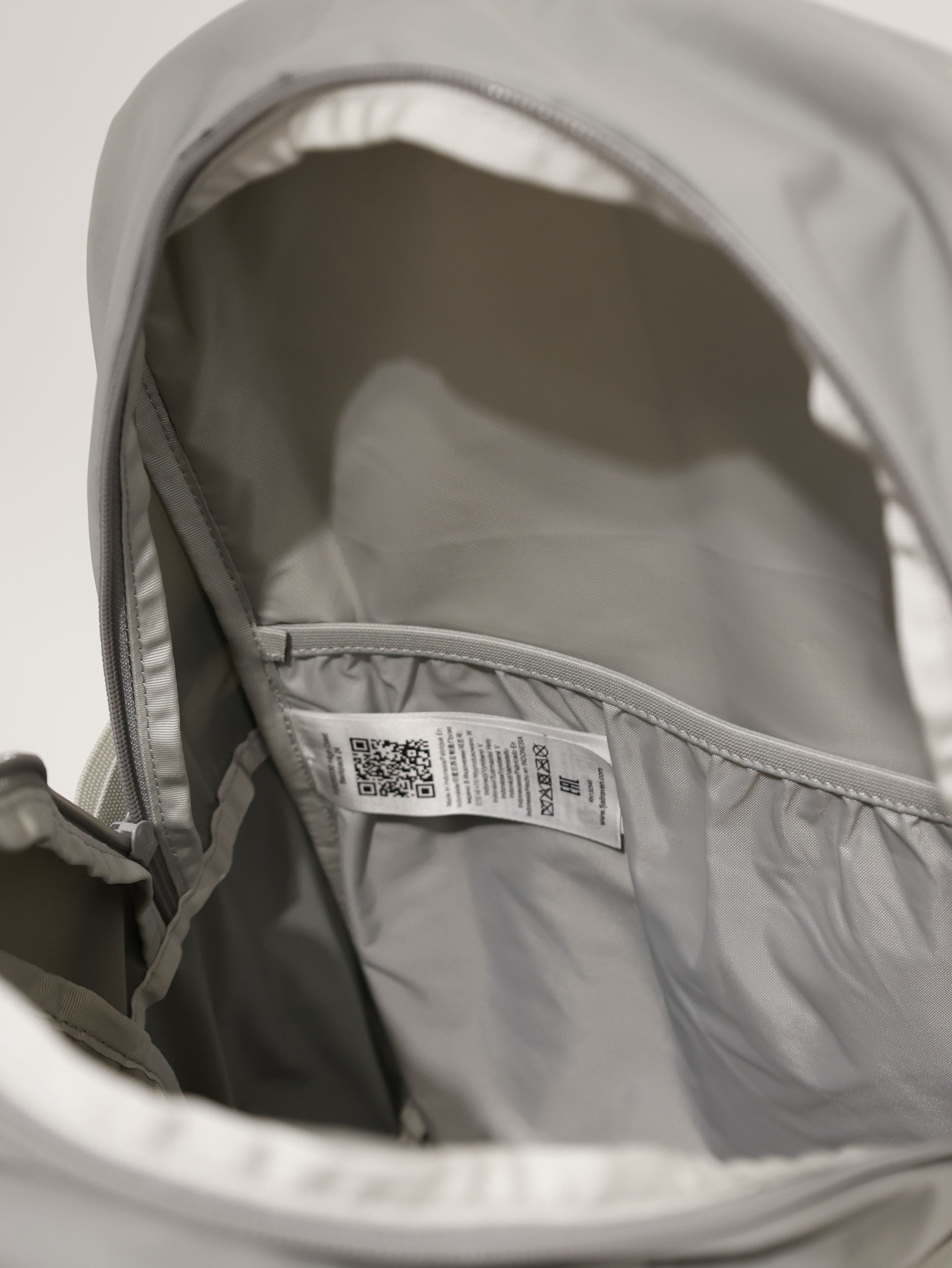 FJALLRAVEN 小狐狸 High Coast Backpack 背包 FR23200330