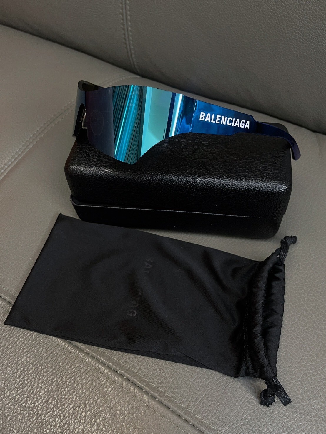 二手美品 Balenciaga 絕版秀款 電光藍Logo墨鏡