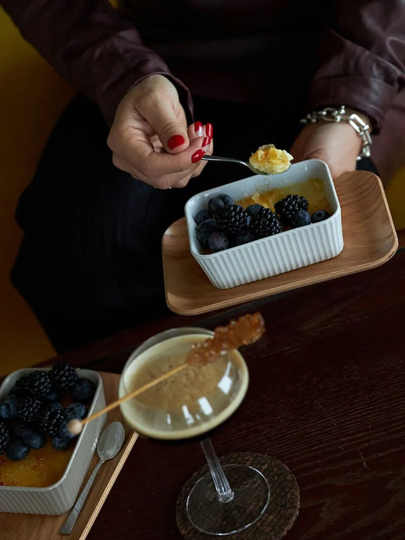 sagaform-Flora mini 烤盅,非常適合烤布丁搭配黑莓。