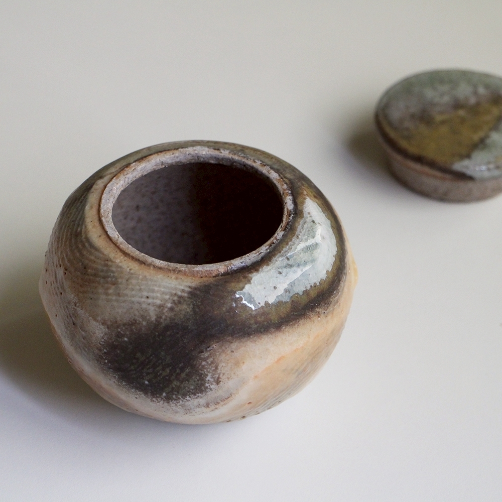 沙嵐柴燒茶葉罐