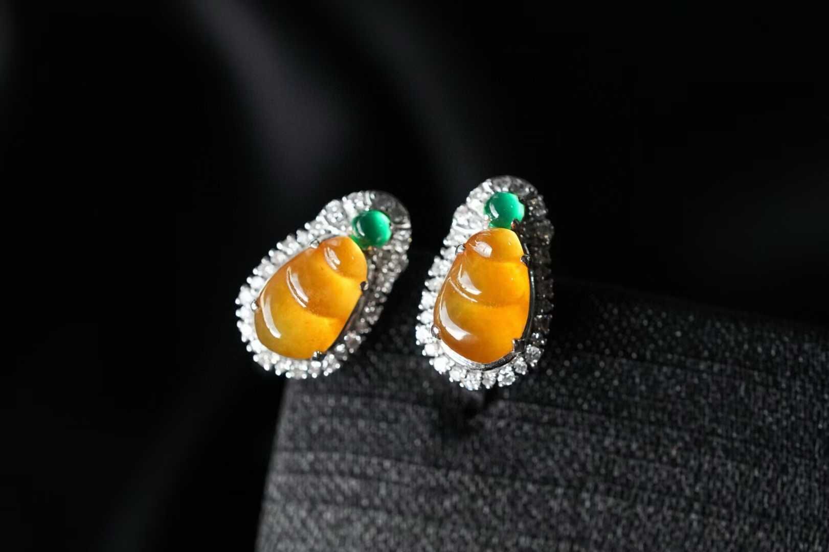 99817 翡翠冰黃翡福豆耳扣