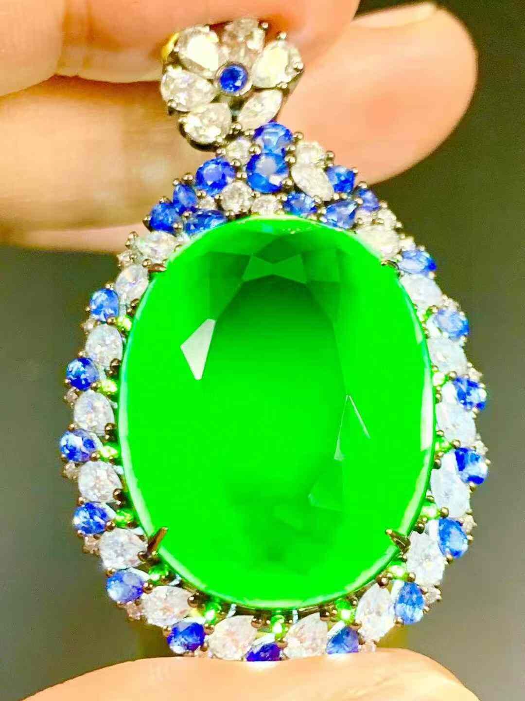 995945 翡翠墨翠切割面吊墜