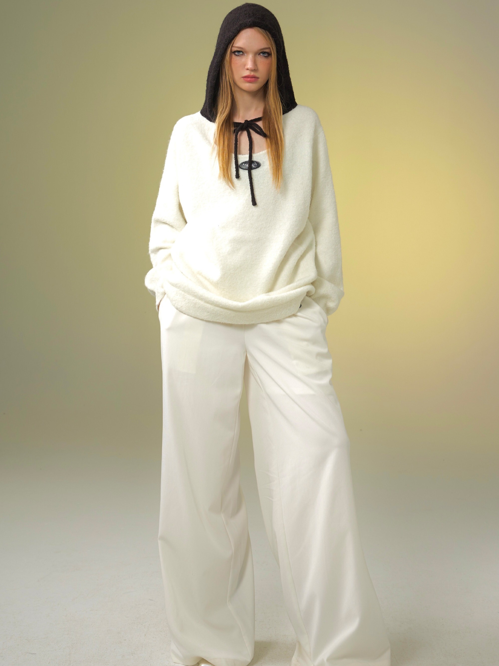 TAROTAROT 寬鬆 黑白撞色 連帽毛衣