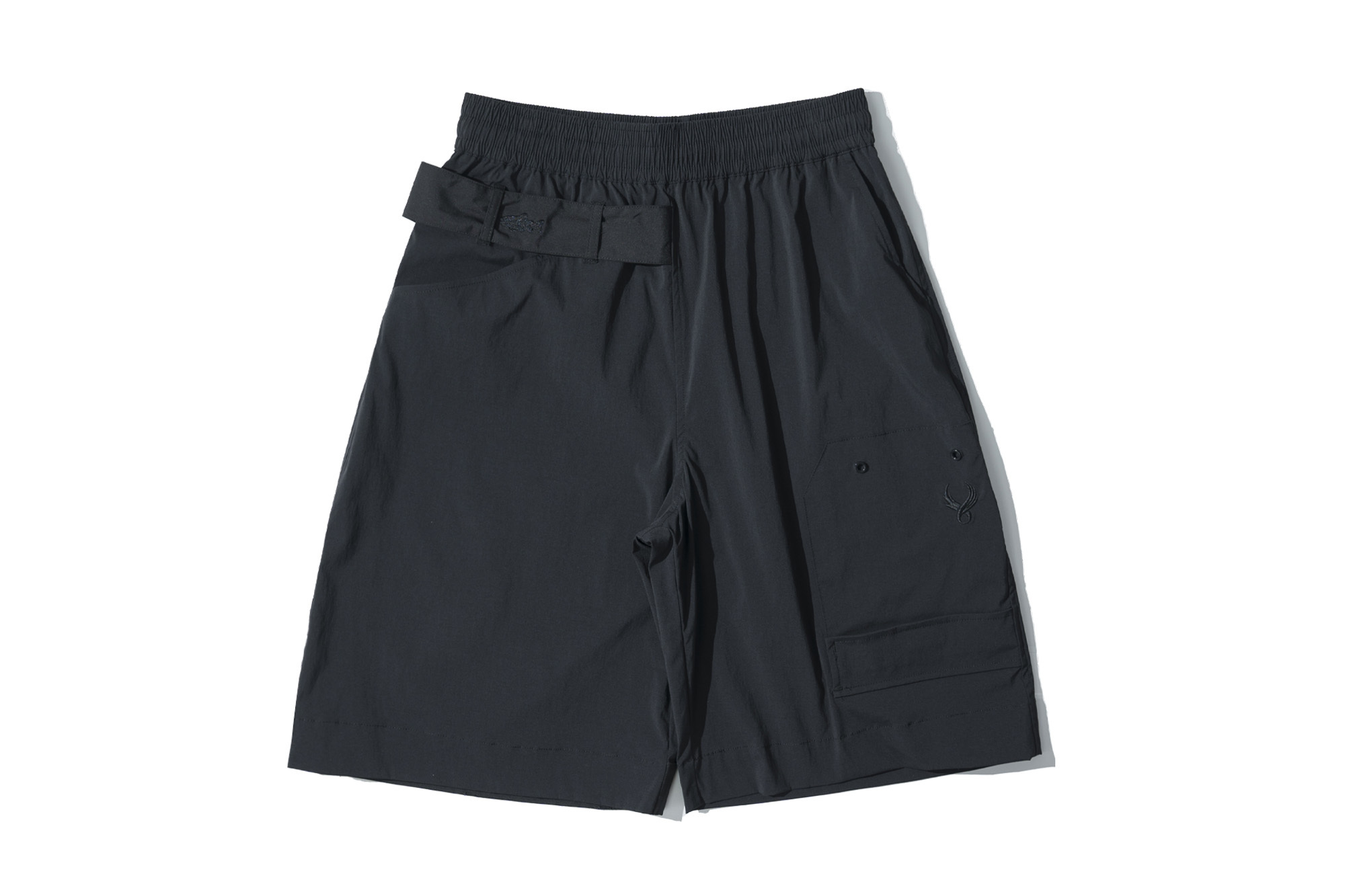 REMIX l AGILITY "Sevr" knee Shorts (Black)