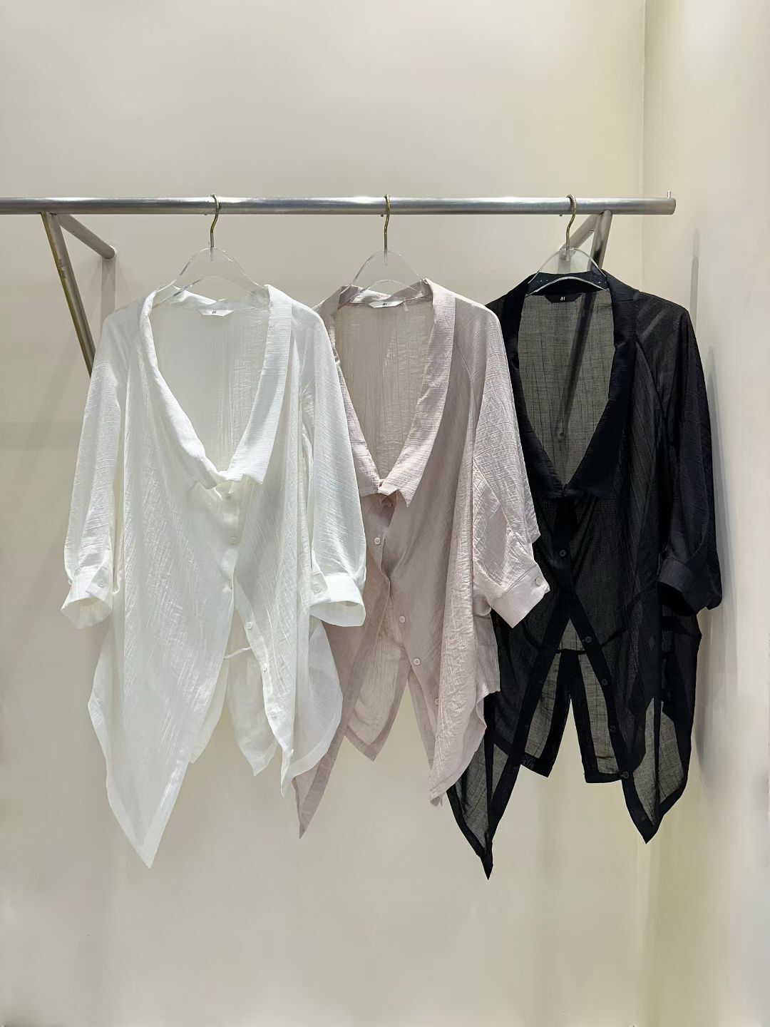 EM5025 樹紋大反領中袖上衣