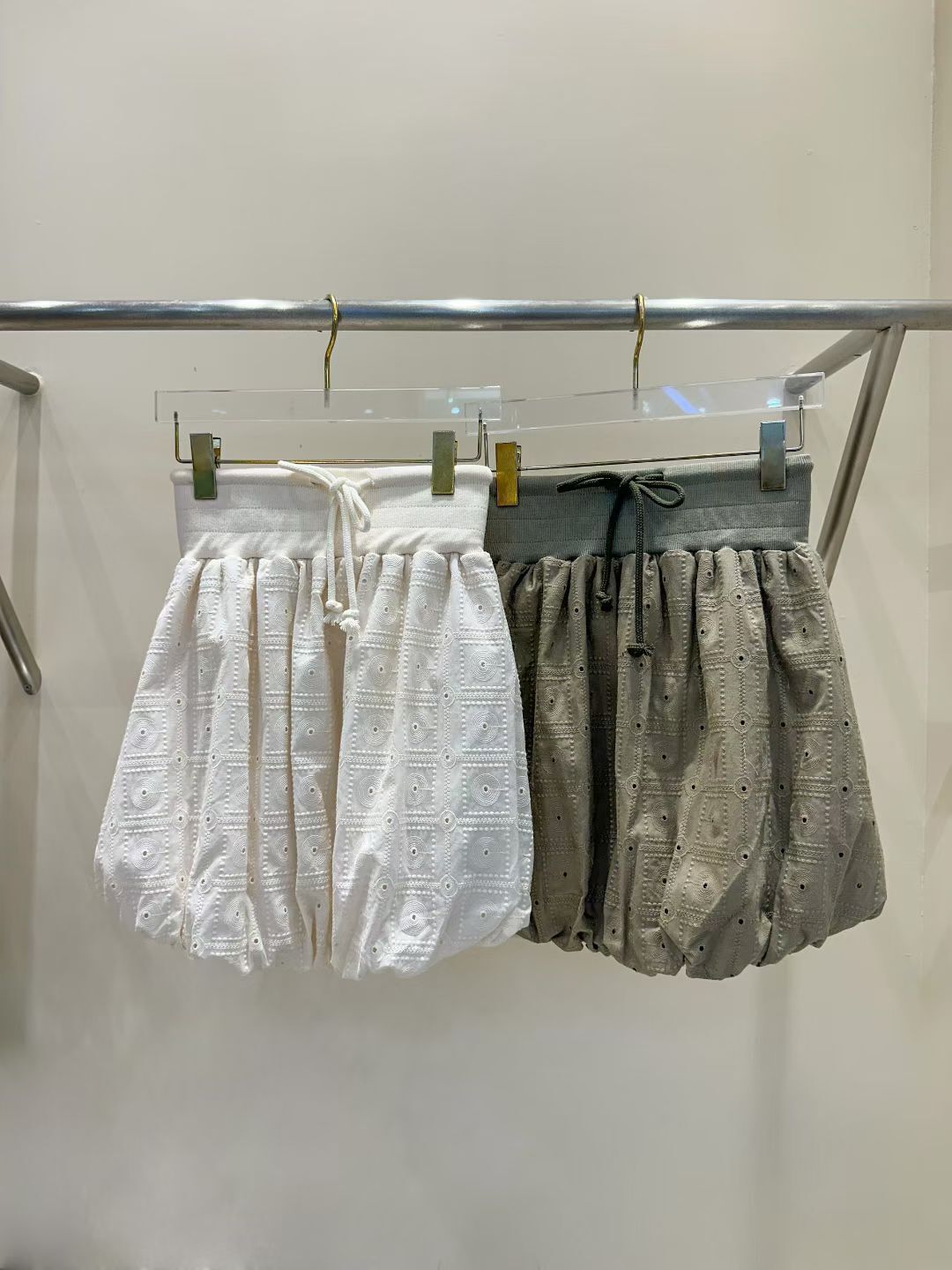 EM5032 刺繡圖案束腰南瓜褲