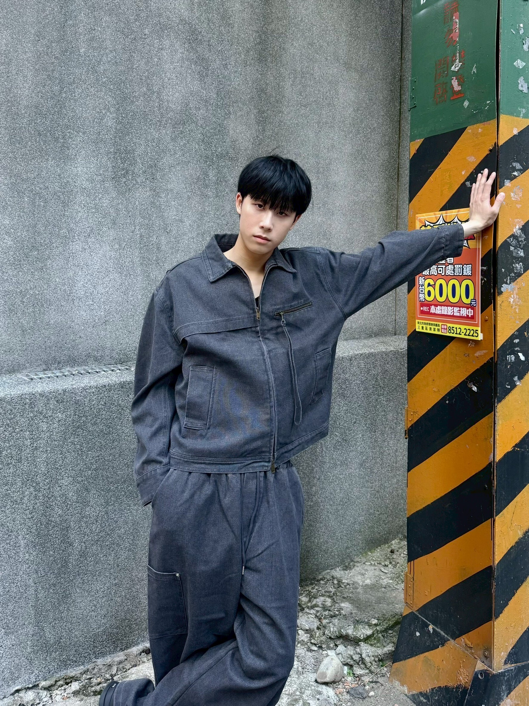 水洗短版雙拉鍊外套