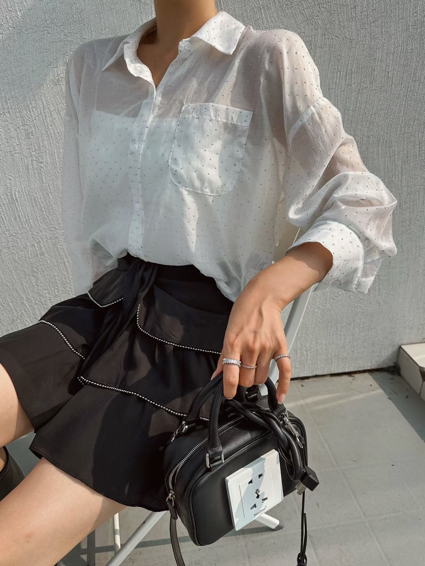 EM5021 透薄閃鑽前短後長防曬恤衫