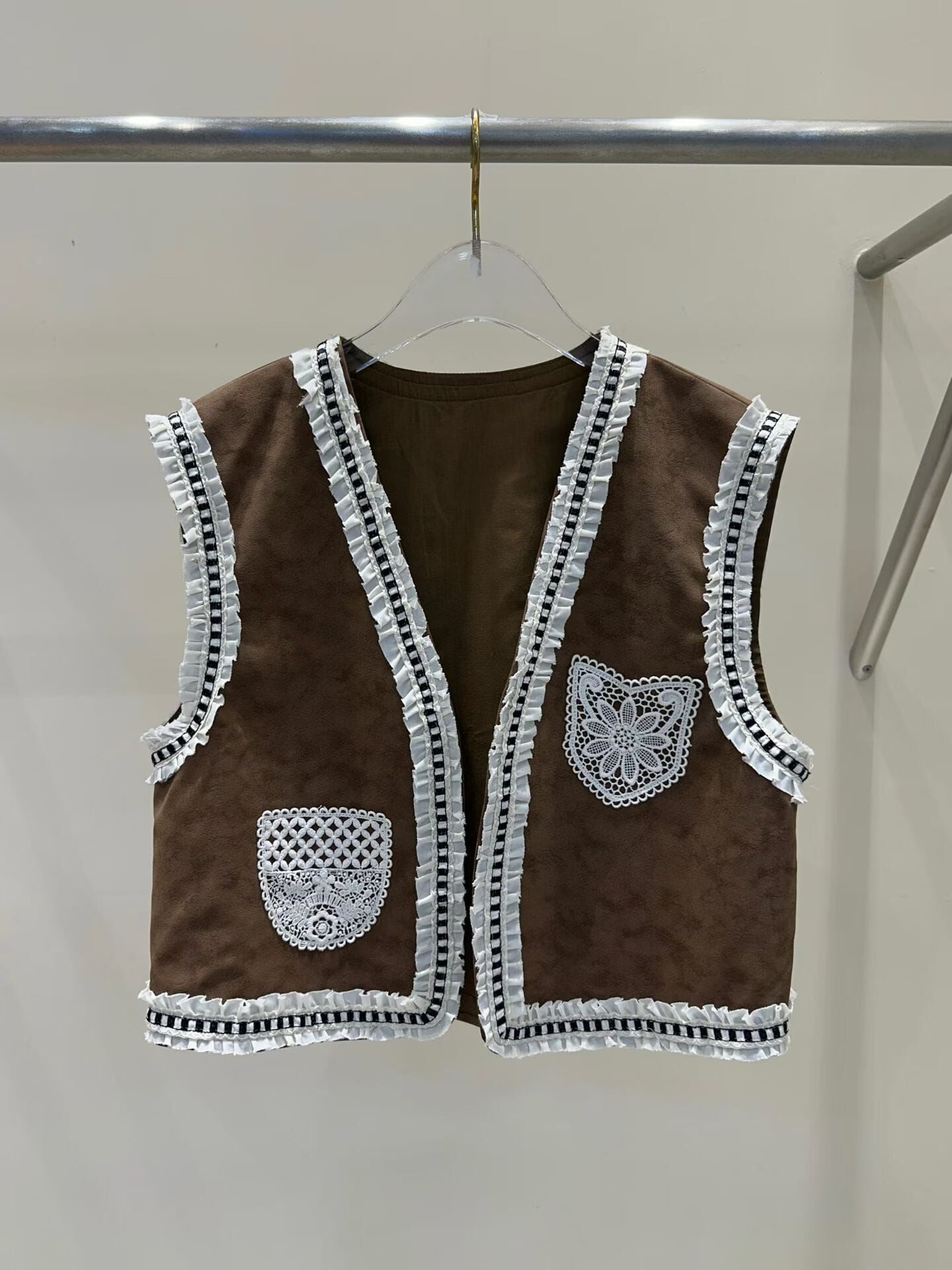 EM5019 波希米亞刺繡蕾絲背心