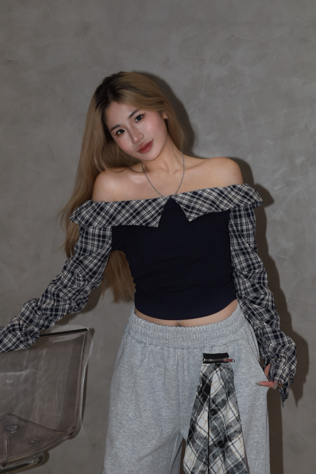 [ Ananas自訂款✨] 格紋一字領上衣