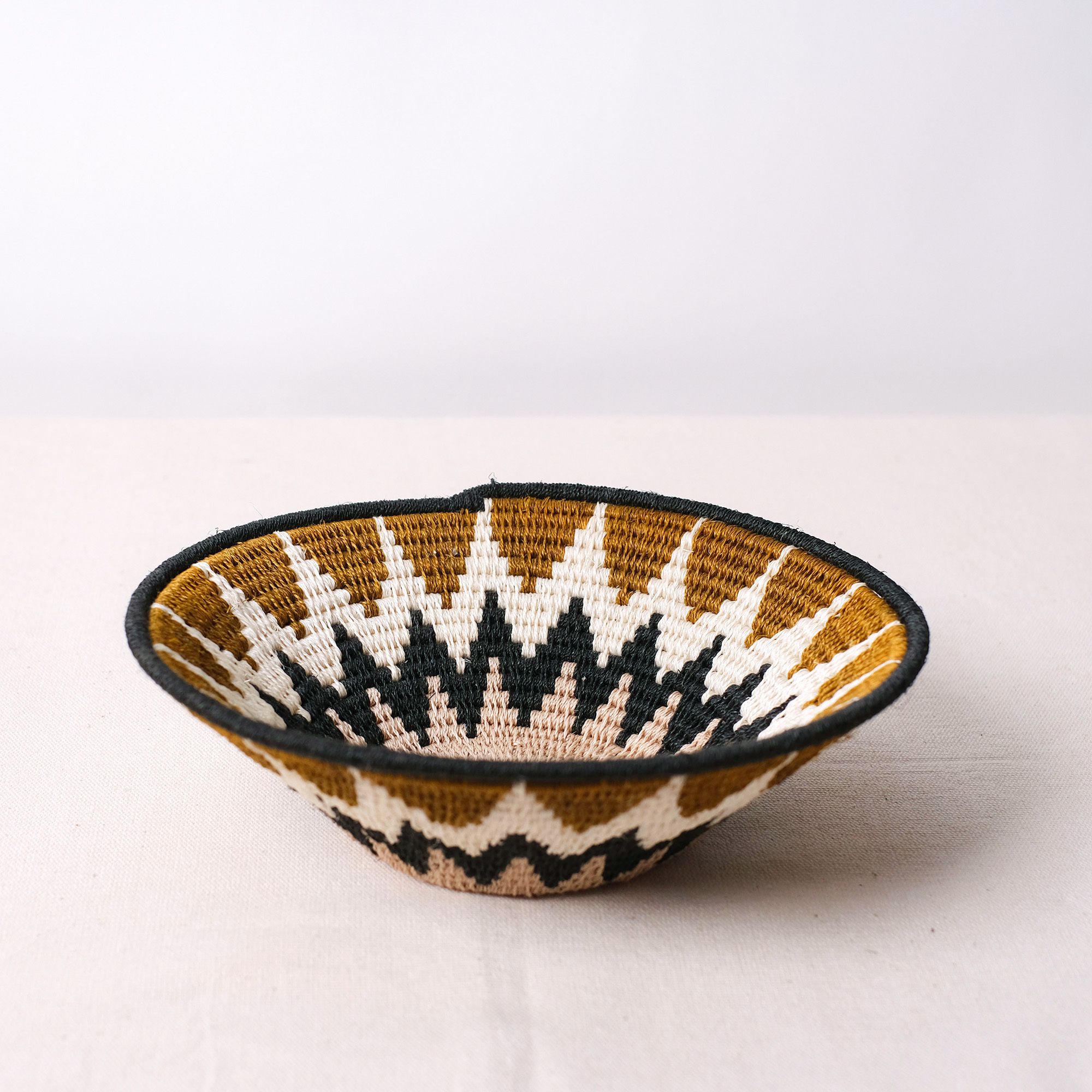 龍舌蘭編織盤｜編號 48 - 大｜史瓦帝尼