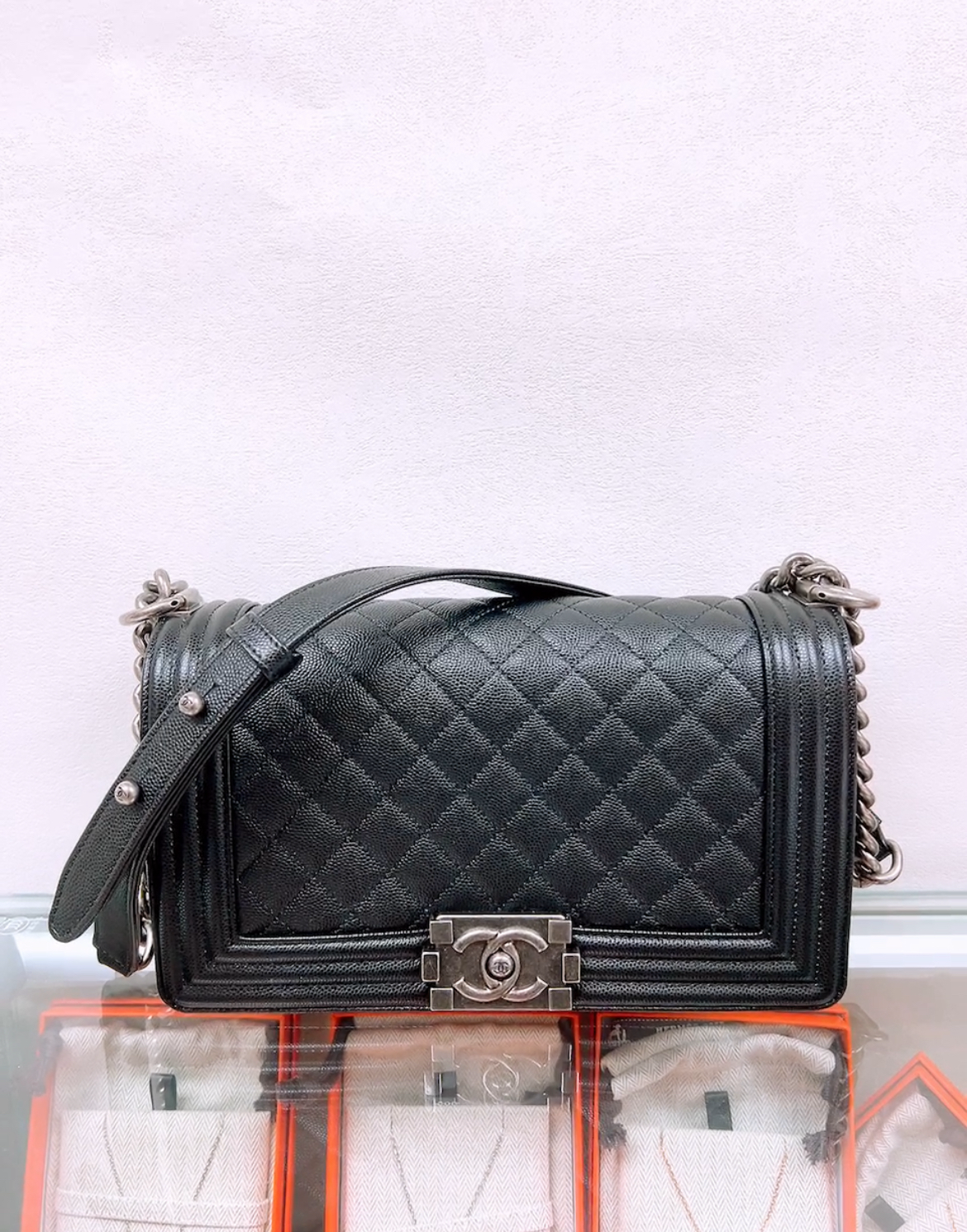 Chanel boy 25 medium (black caviar/ silver)