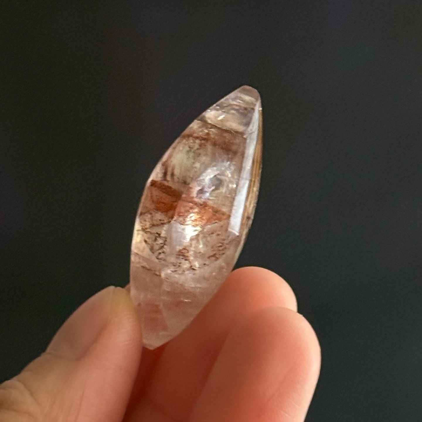 [原石] 紅膠花石英 水晶滾石