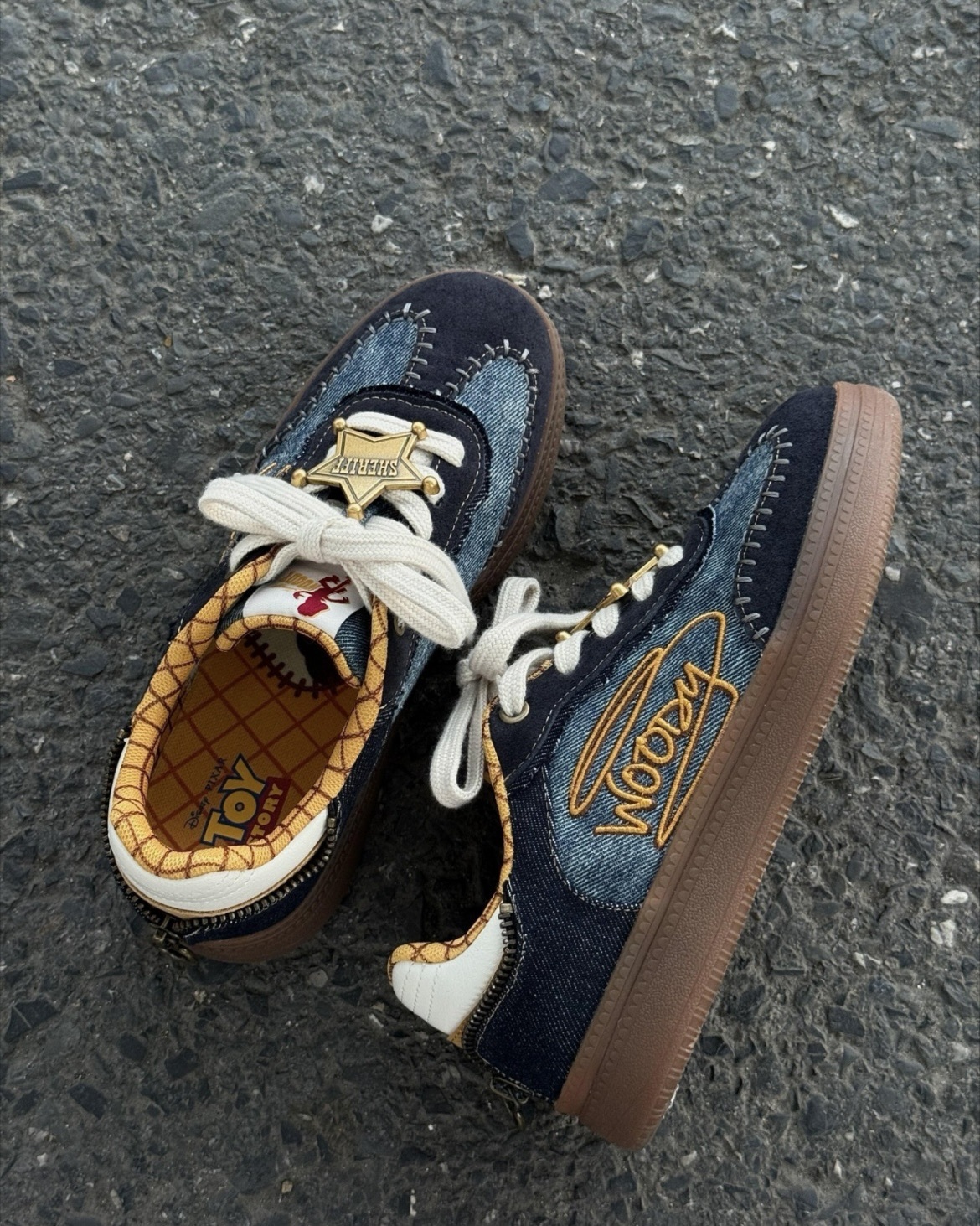 DIsney x Teenmix woody 玩具總動員 胡迪 牛仔 復古 焦糖底 牛仔藍