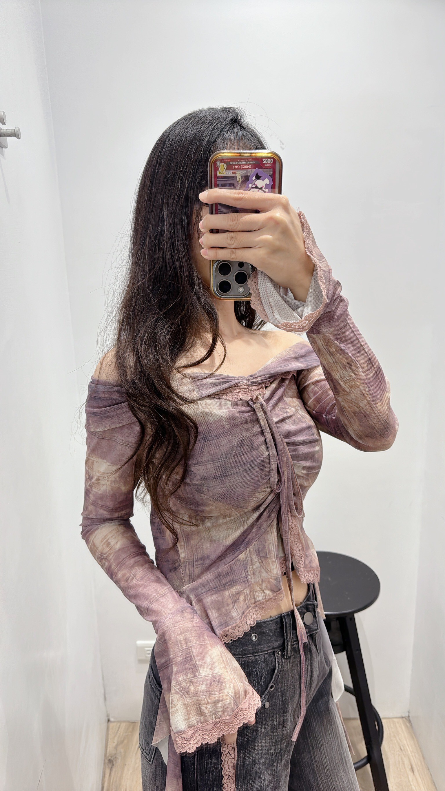 純欲感飄帶渲染蕾絲上衣