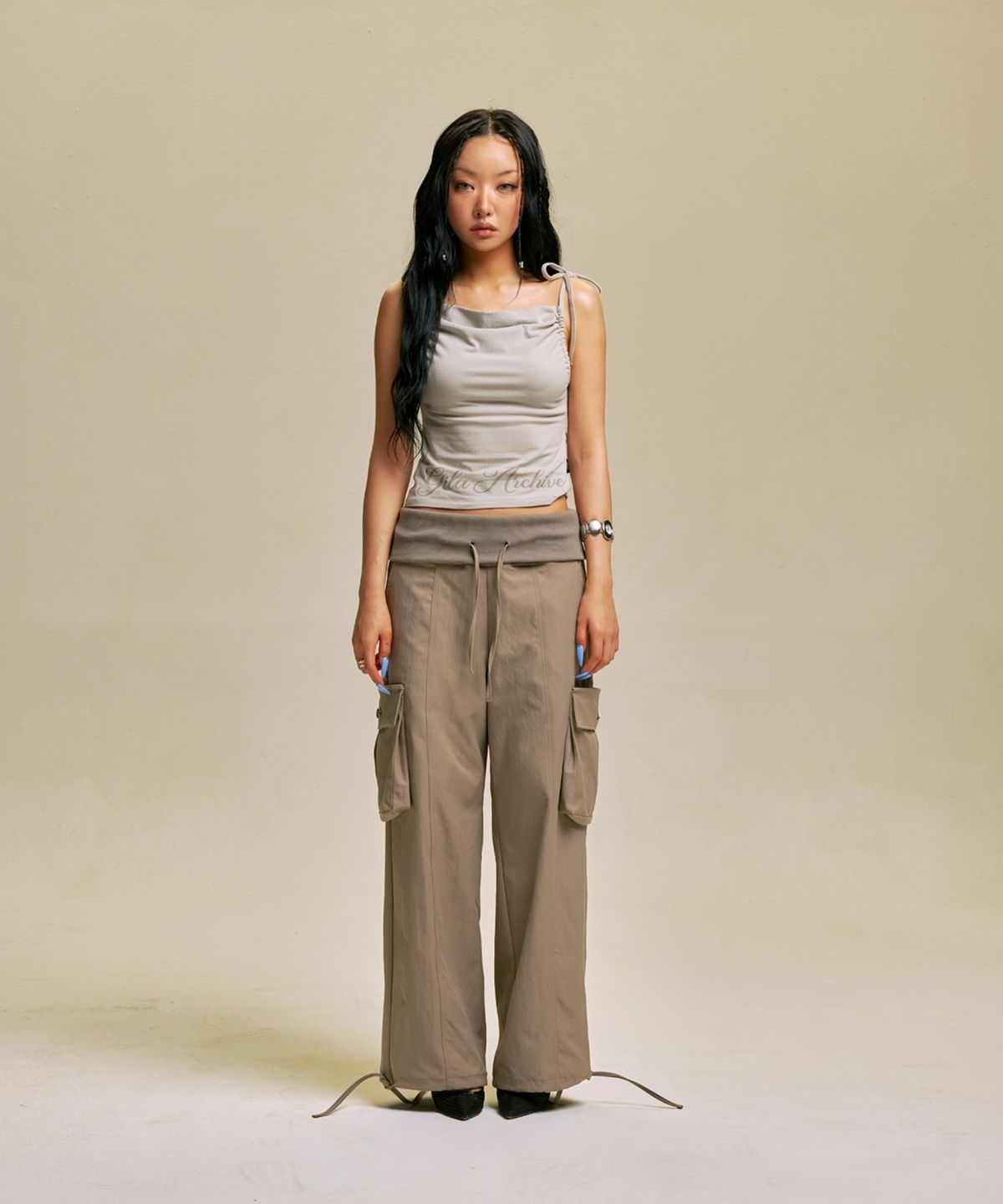 【代購】GILAARCHIVE SCRIPT LOGO SHIRRING SLEEVELESS 手寫 字樣 皺褶 無袖 背心