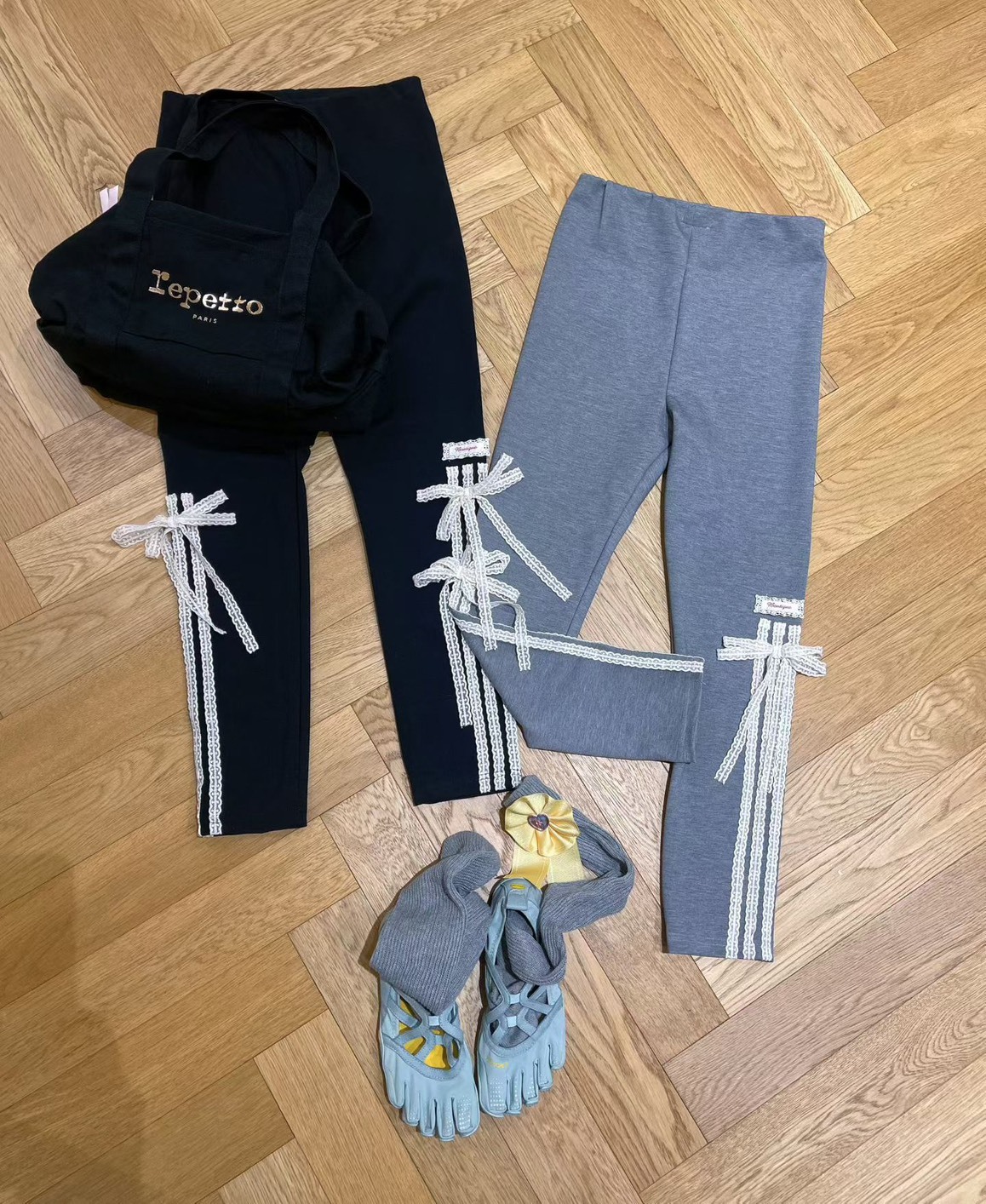 直條側蕾絲綁結內搭褲