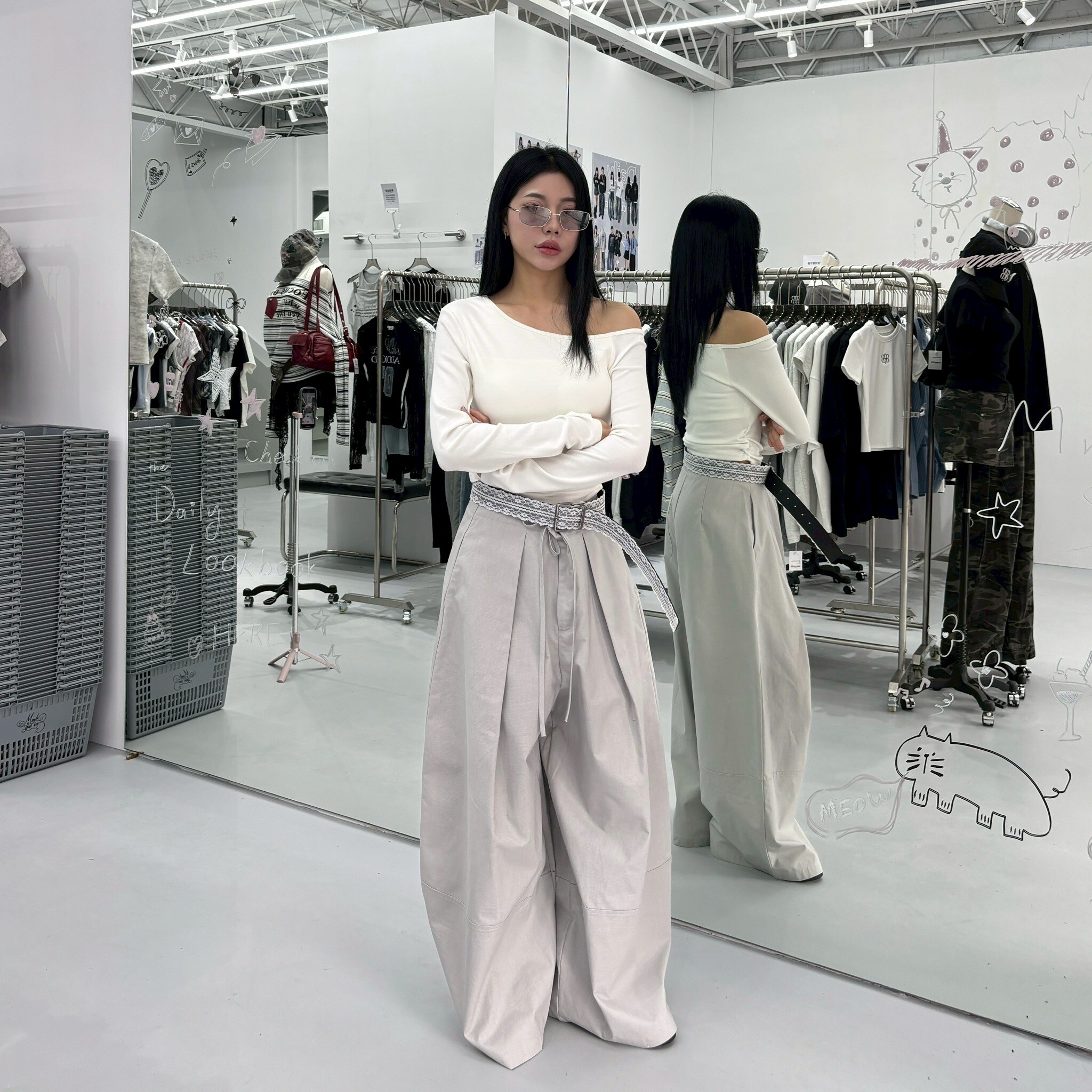 簡約霧感壓摺彎刀褲