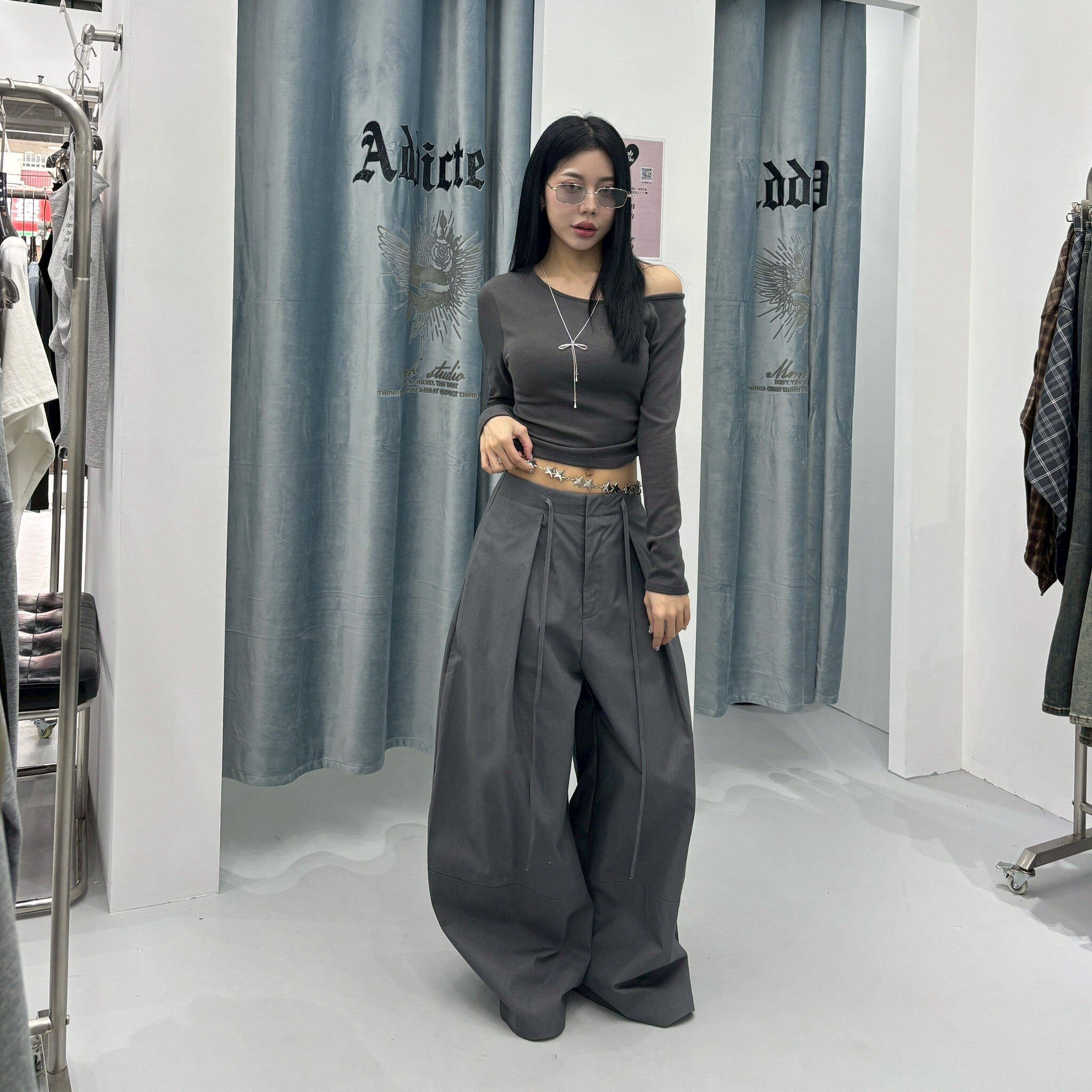 簡約霧感壓摺彎刀褲