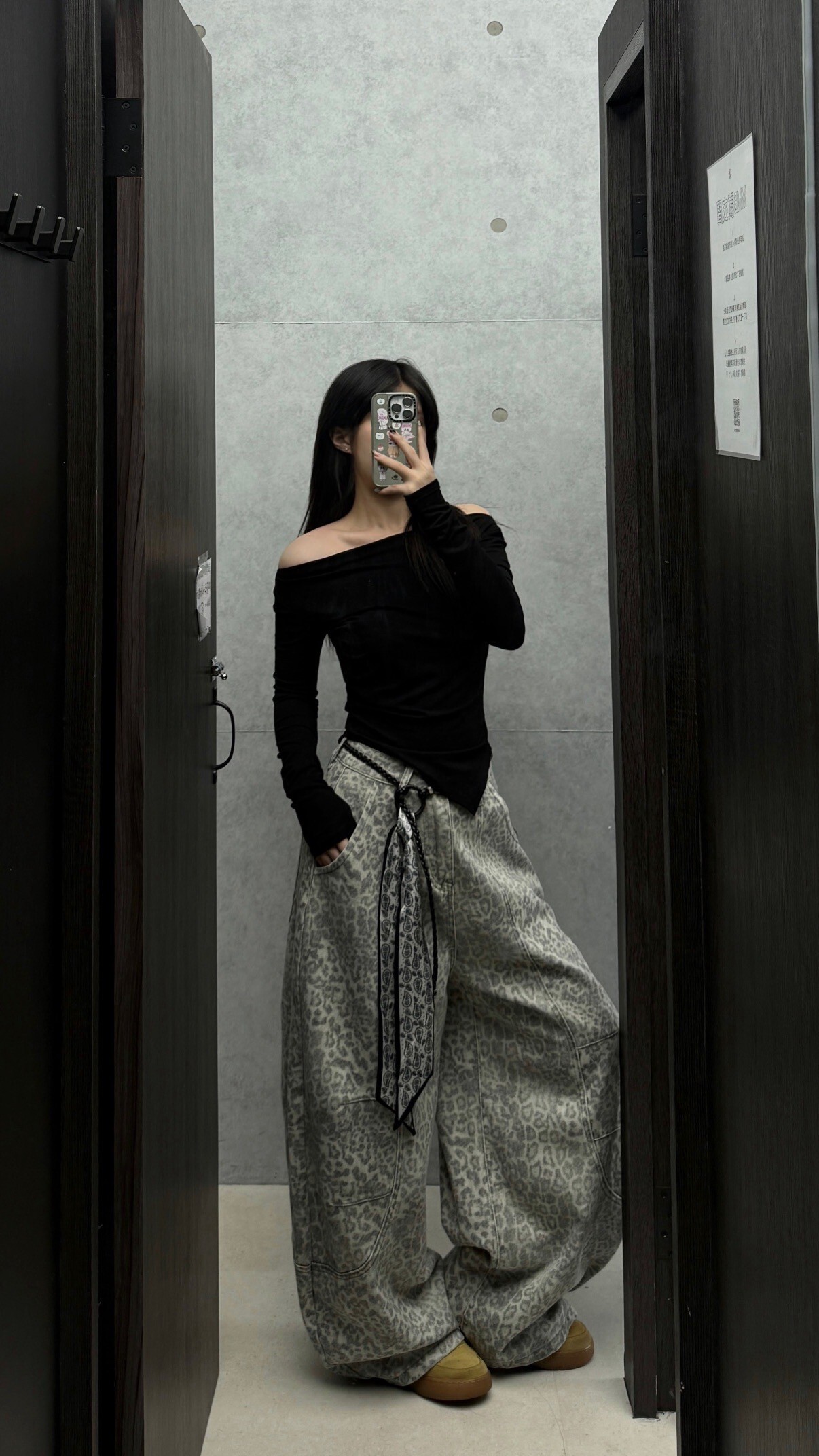 水洗豹紋彎刀褲