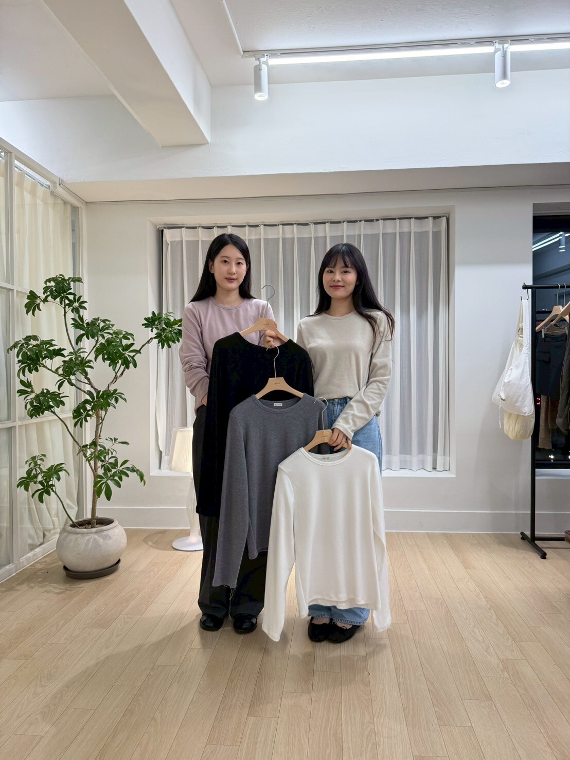 PE5026 超柔軟後中線上衣