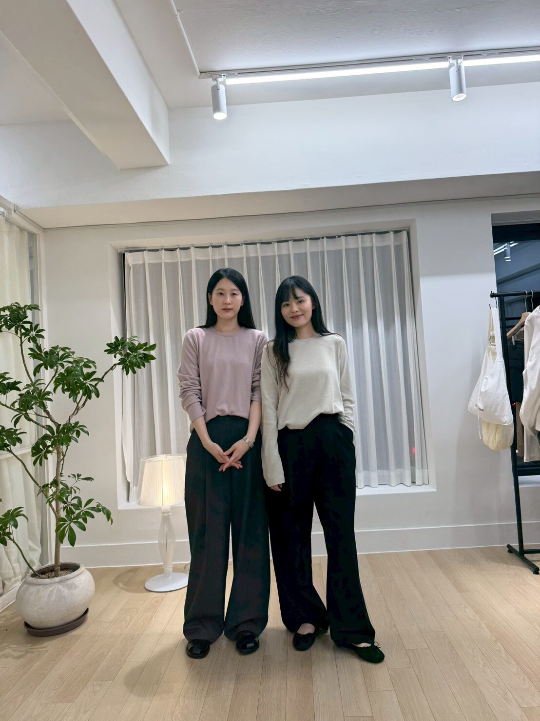 PE5020 壓摺滑垂感長褲