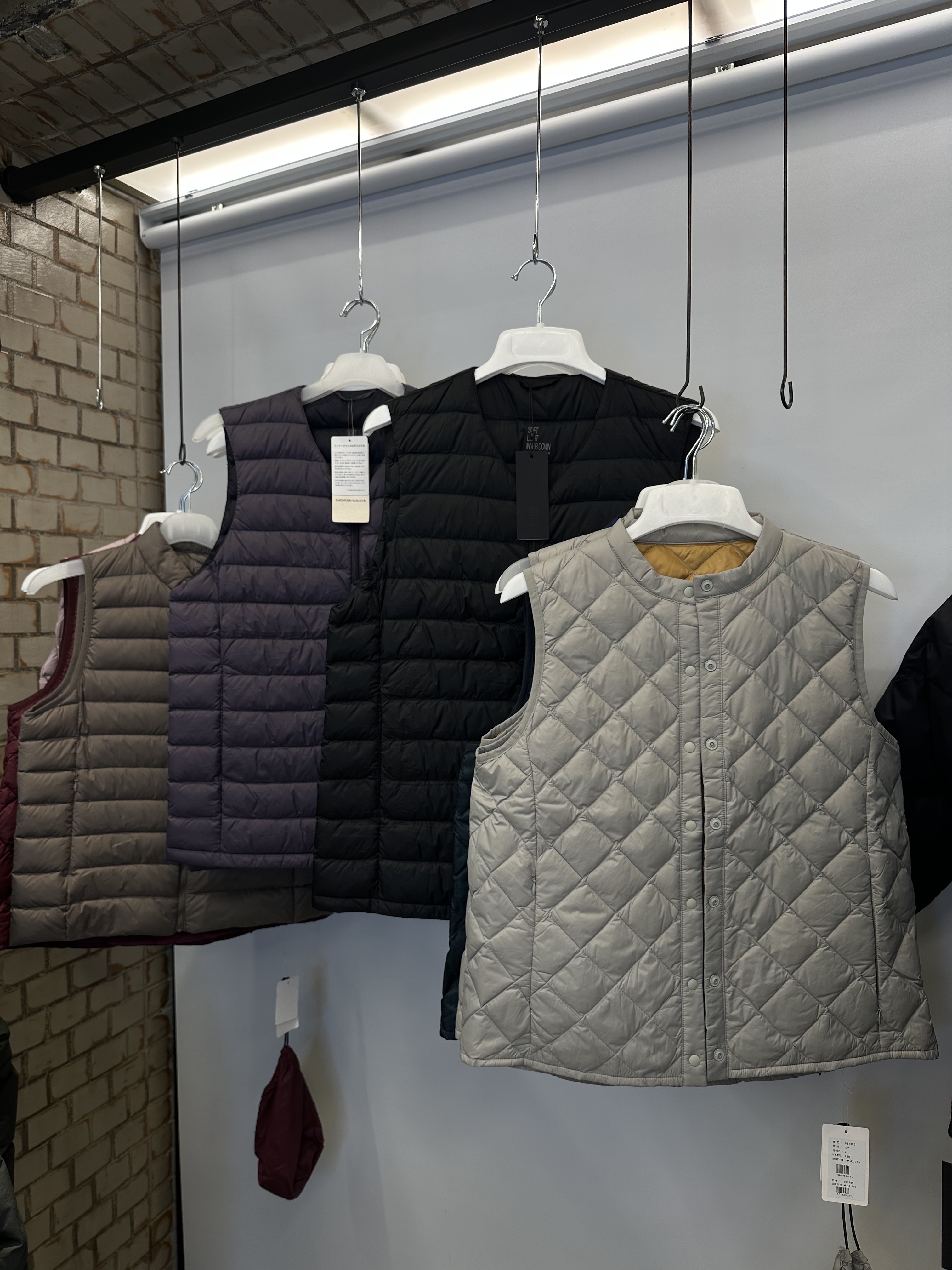 【直播】LL092401 羽絨背心 (顏色款式隨機)