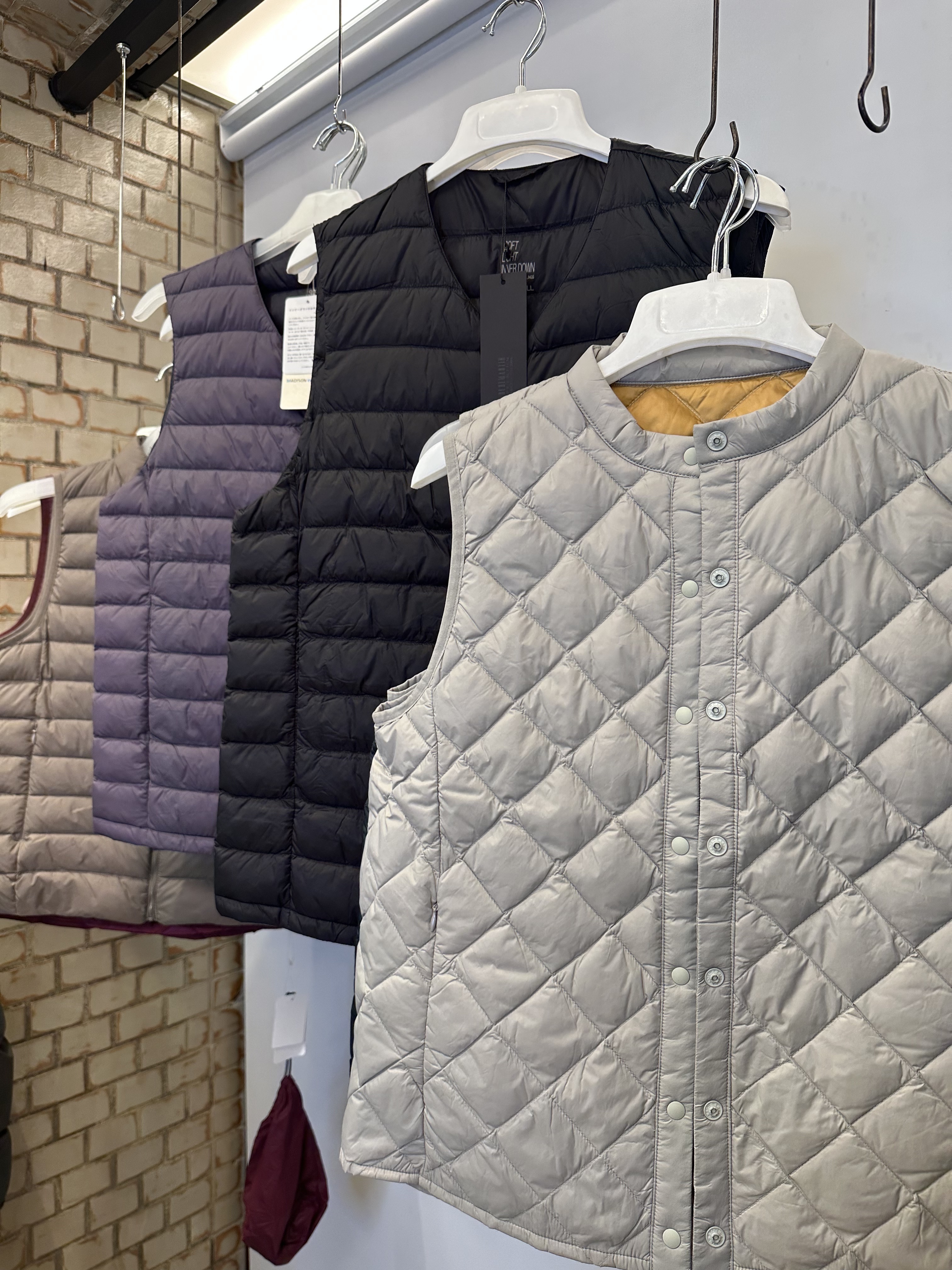 【直播】LL092401 羽絨背心 (顏色款式隨機)