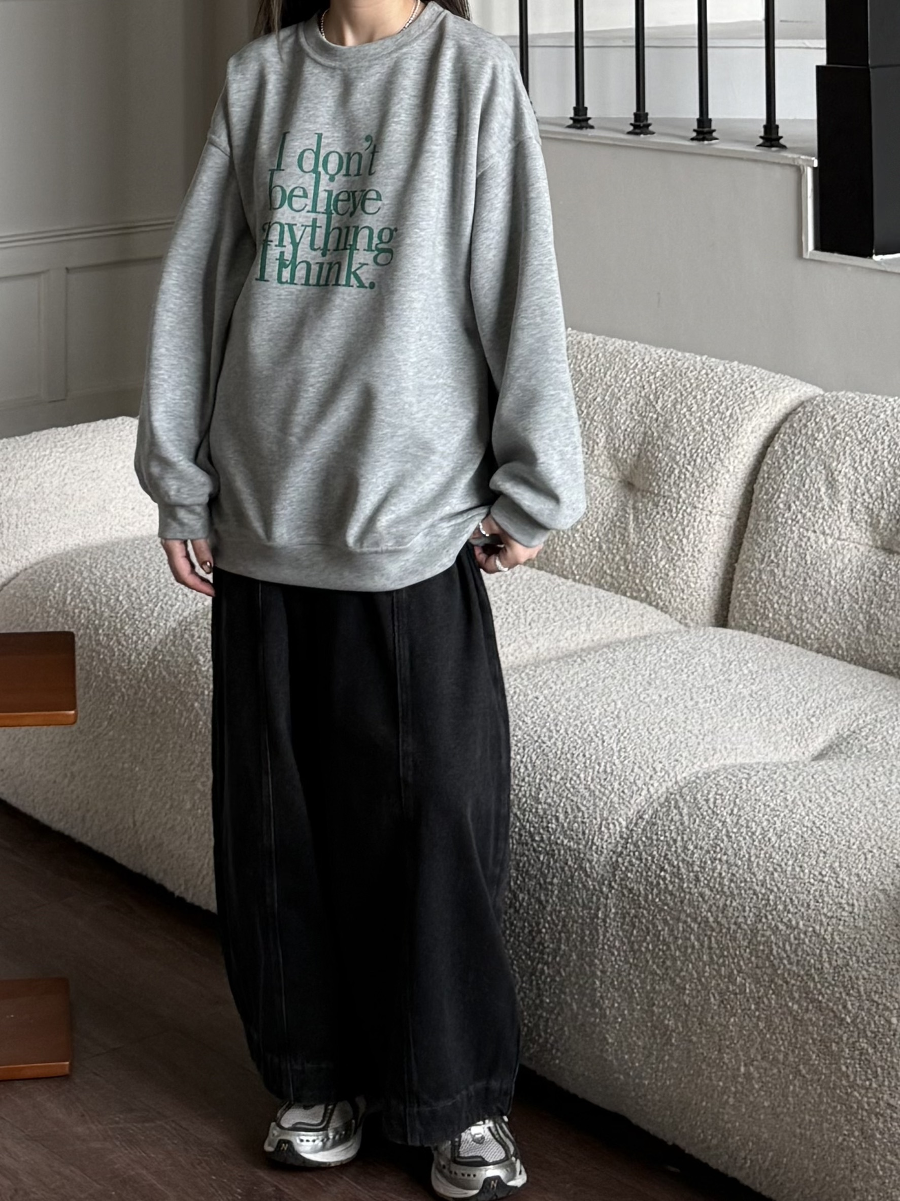 撞色英文字複合式大學Ｔ