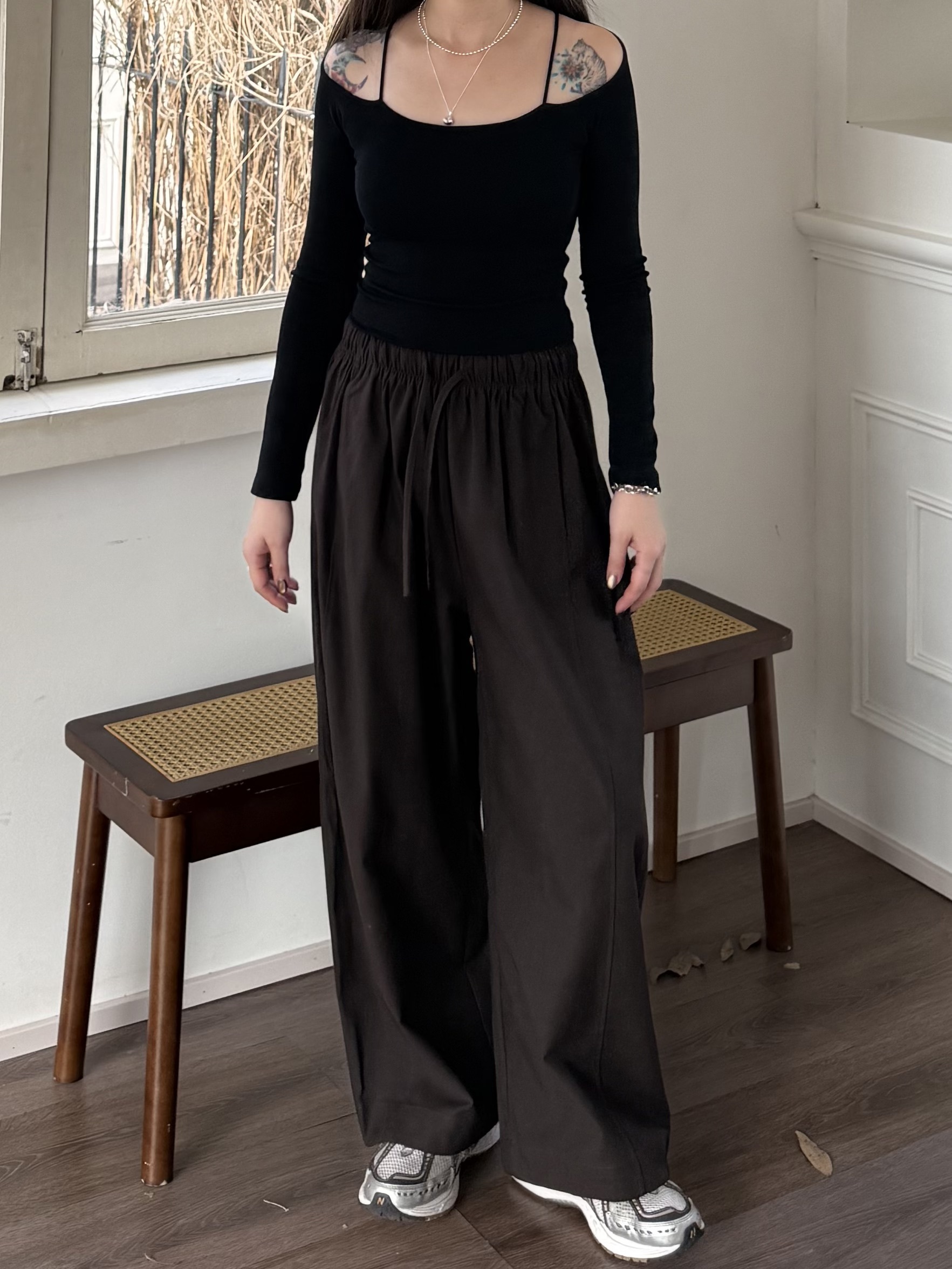 一字領吊帶附罩杯上衣