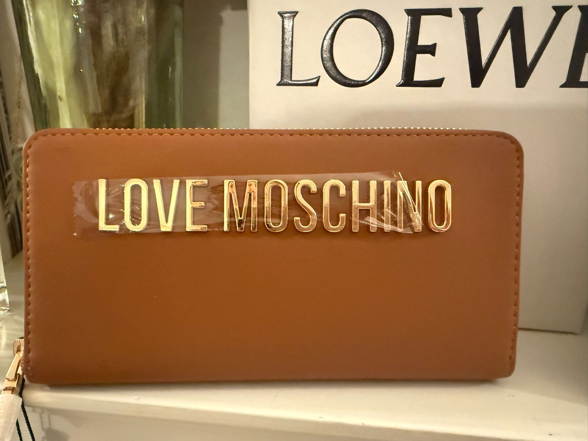 英國代購 (獨立訂單)-LOVE MOSCHINO Logo Text Emblem&nbsp;Purse