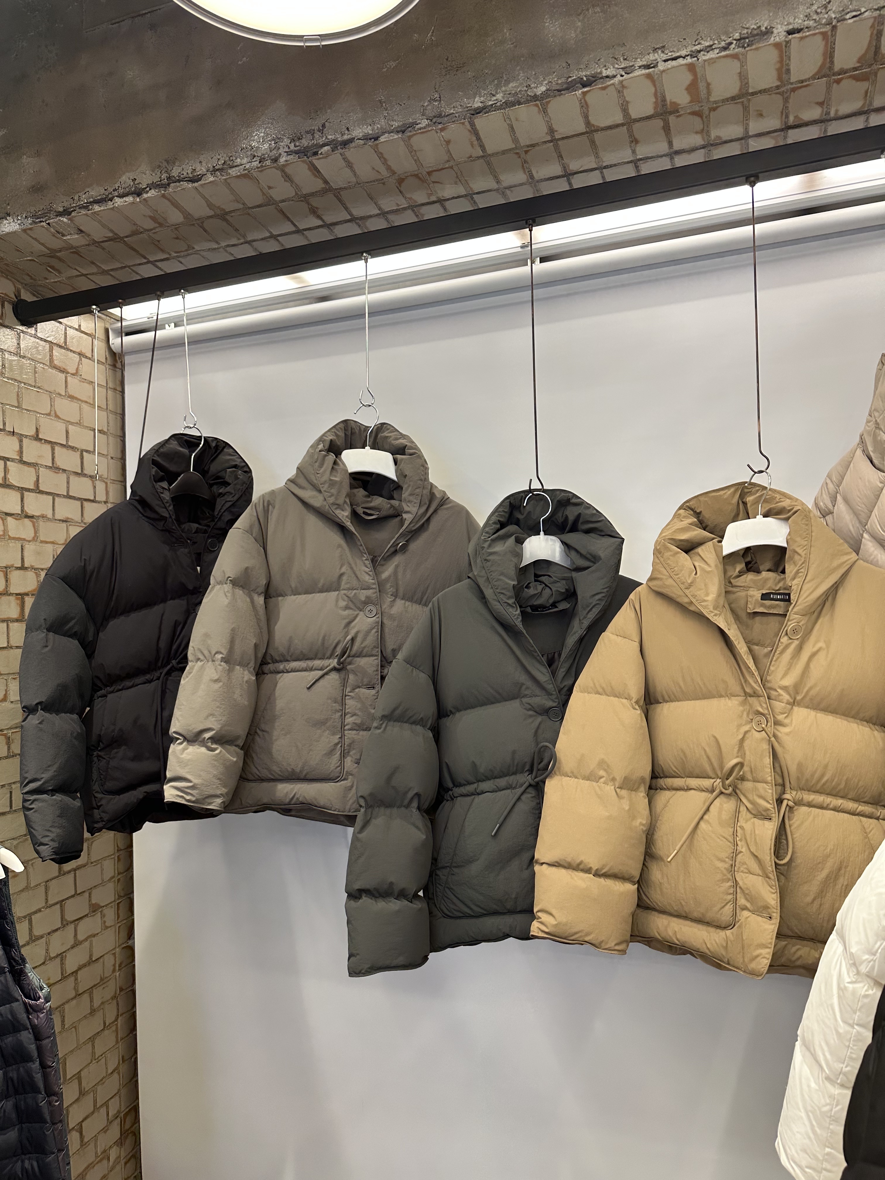 【直播】LL0924332 羽絨 (BM 2419)