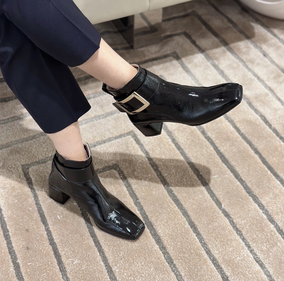 Roger Vivier RV So vivier Patent anckle boots 45mm Black